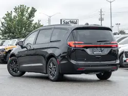 Chrysler Pacifica 2027