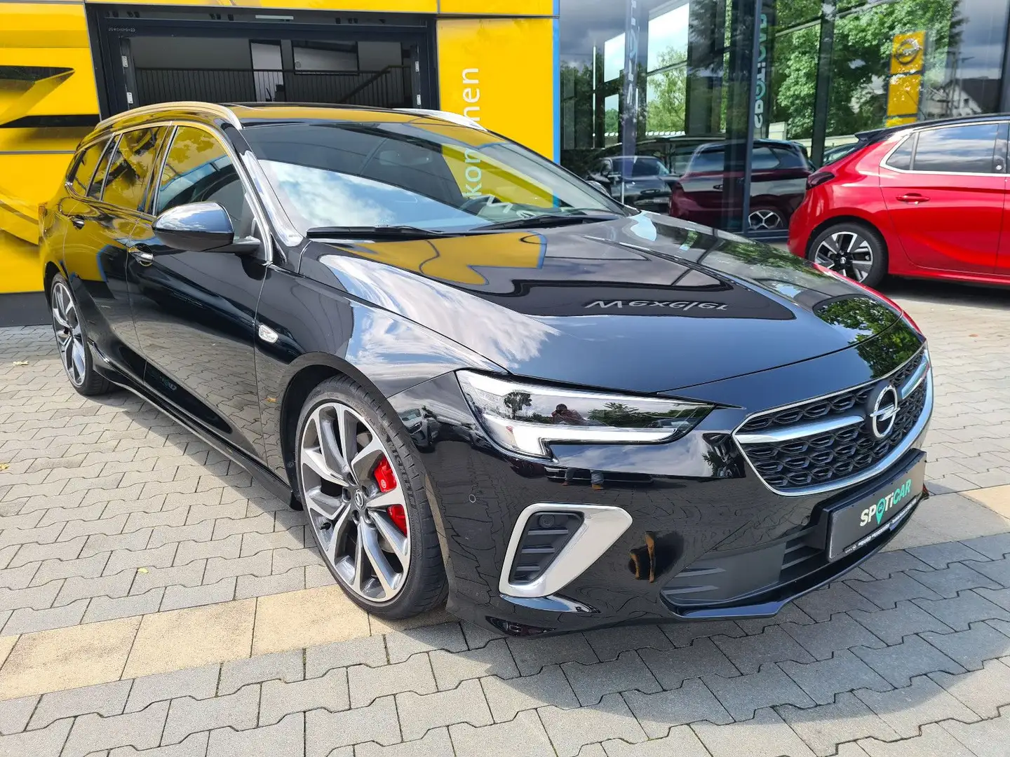 Opel Insignia B ST GSi 4x4 AT,HUD,AHK,20",ACC,Panodac Noir - 1