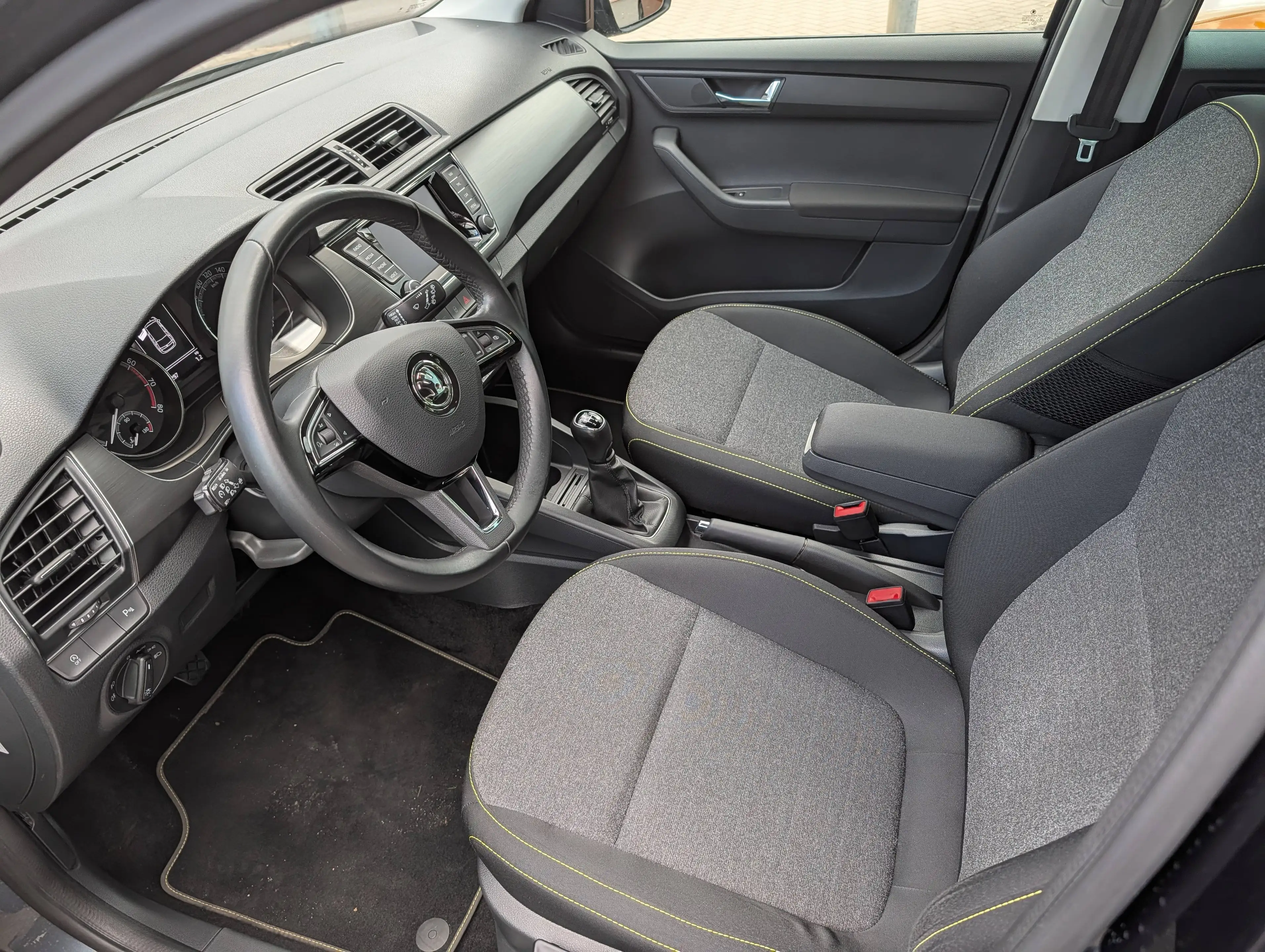 Skoda Fabia Soleil — photo 6