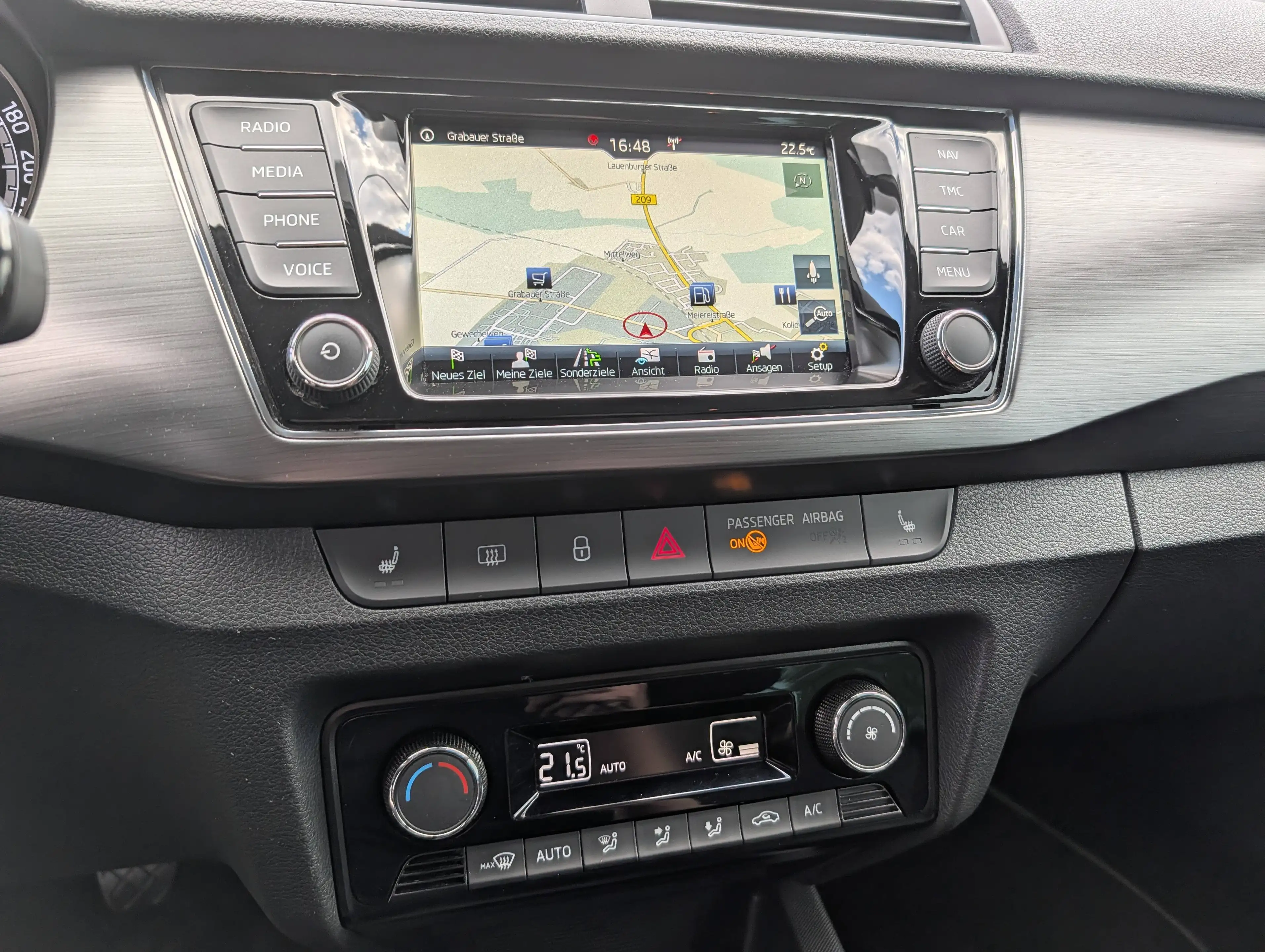 Skoda Fabia Soleil — photo 9