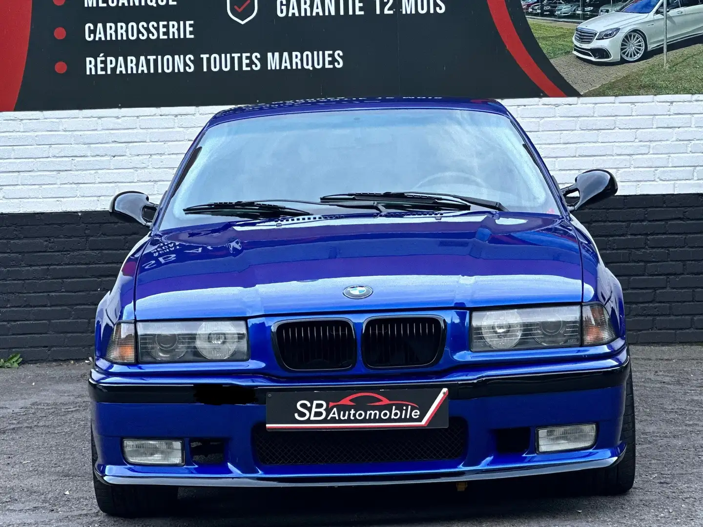 BMW 320 320i // AIRCO // ÉTAT NEUVE // GARANTIE 12 MOIS Modrá - 2