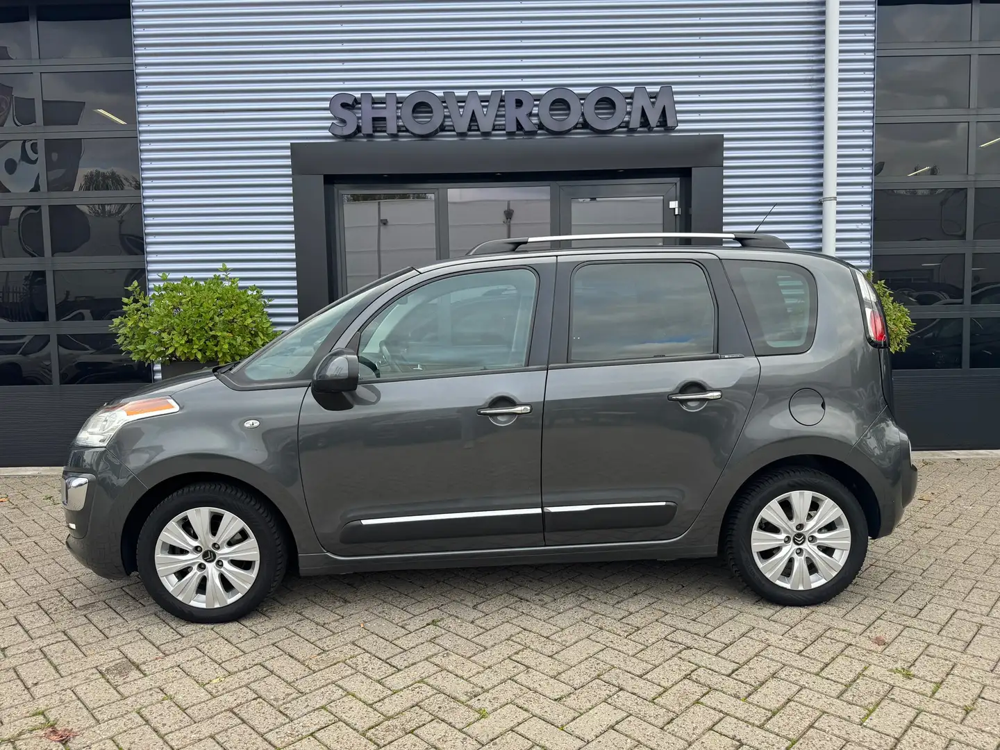Citroen C3 Picasso 1.2 PureTech Exclusive Cruisecontrol|Trekhaak|Airc Gris - 2