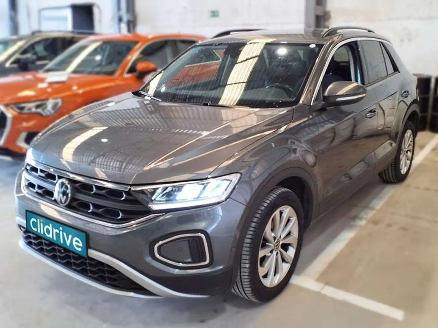 Volkswagen T-Roc 2.0TDI Life 85kW Gris - 2