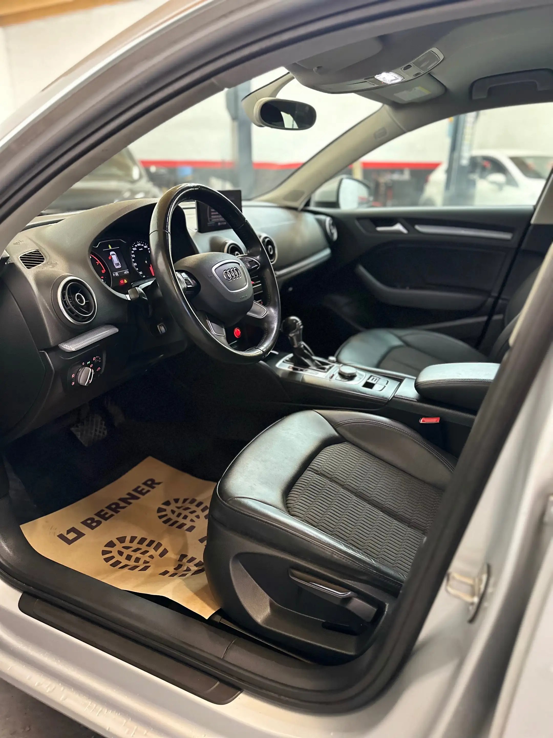 Audi A3 A3 Sportback 1.4 TFSI Ambition S line S tronic — photo 11