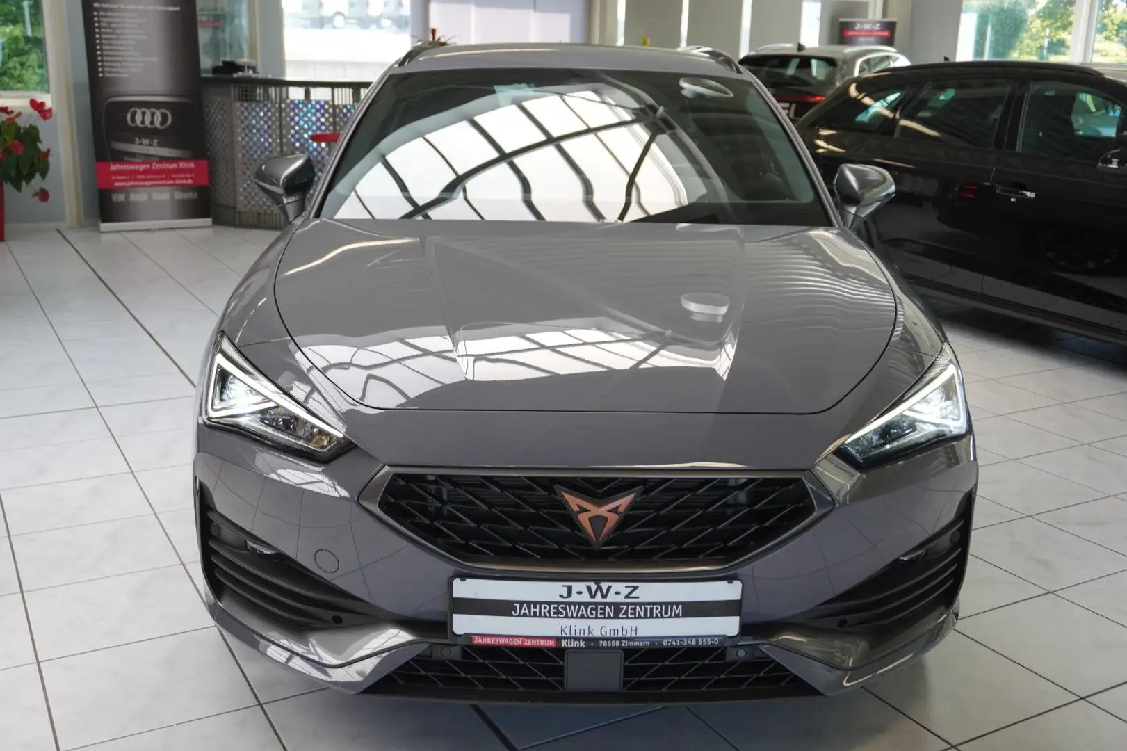 CUPRA Leon Sportstourer 1.5 eTSI DSG*AHK*LED*NAVI* Grigio - 2