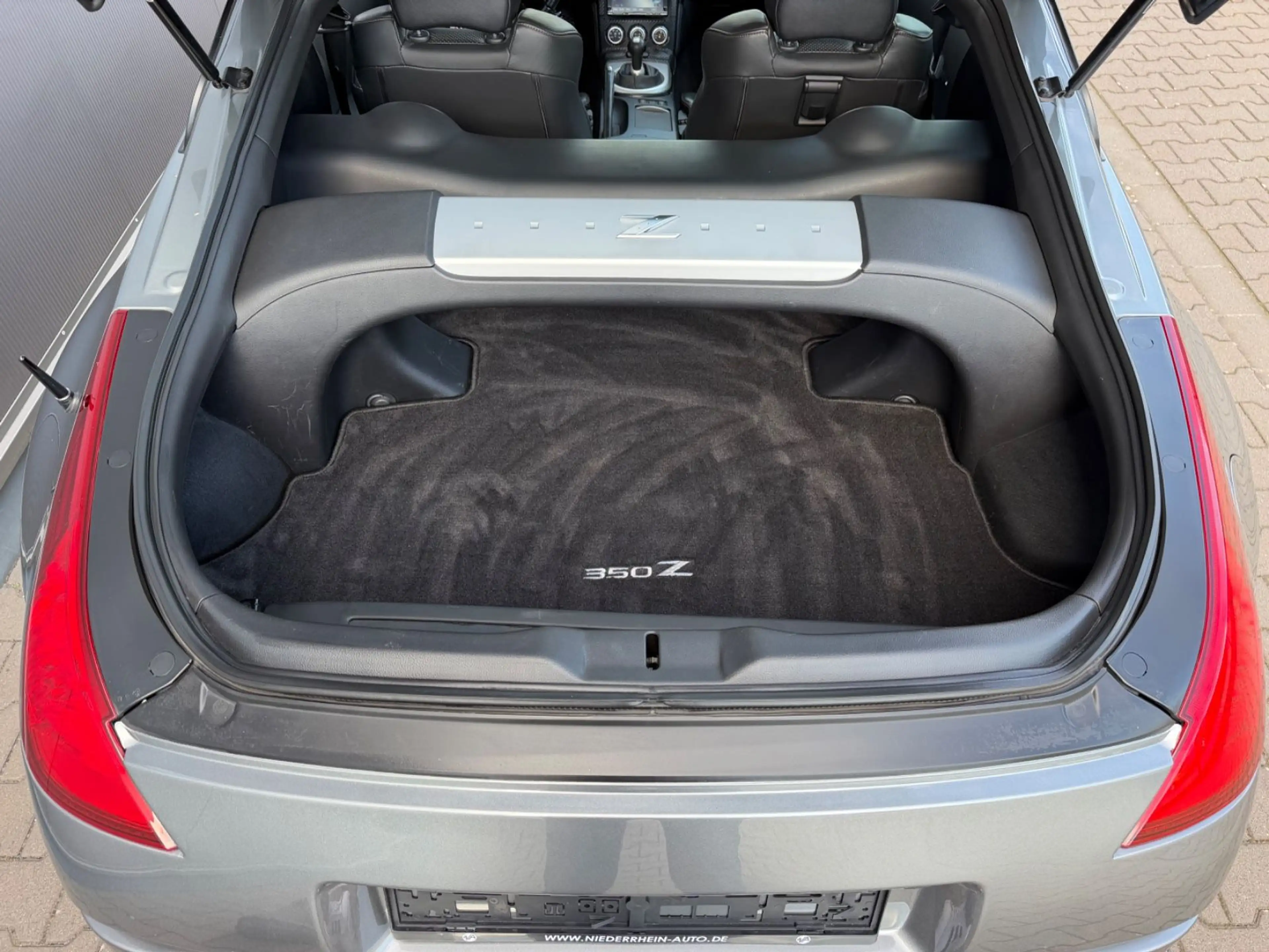 Nissan 350Z Coupe Premium Pack Leder Xenon 78000km TOP! — photo 15