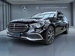 Mercedes-Benz E 300 de T Exclusive, Pano Dach, AHK, Totwinkel