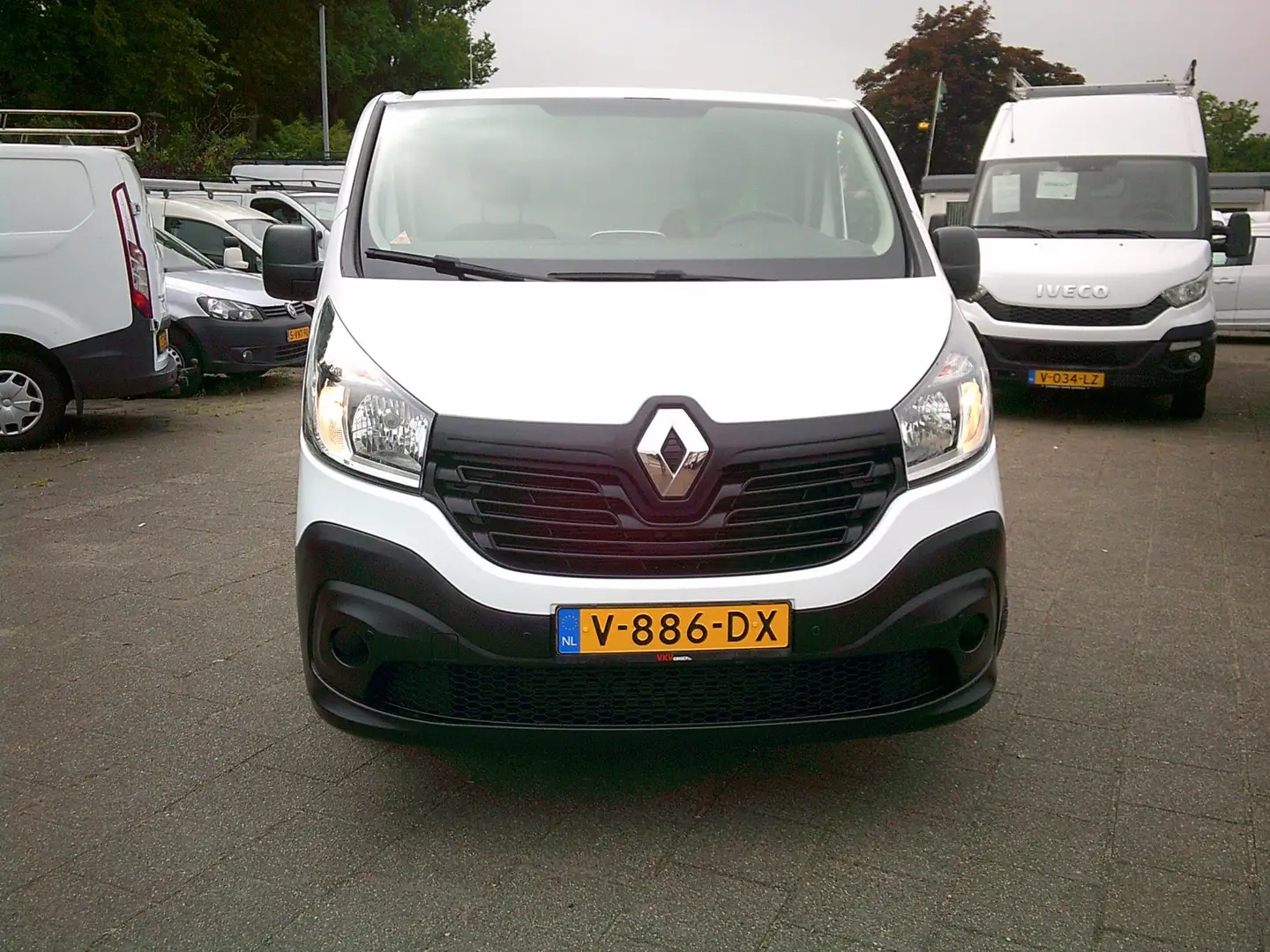 Renault Trafic 1.6 dCi T27 L1H1 Comfort VOORZIEN VAN AIRCO +CRUIS Wit - 2