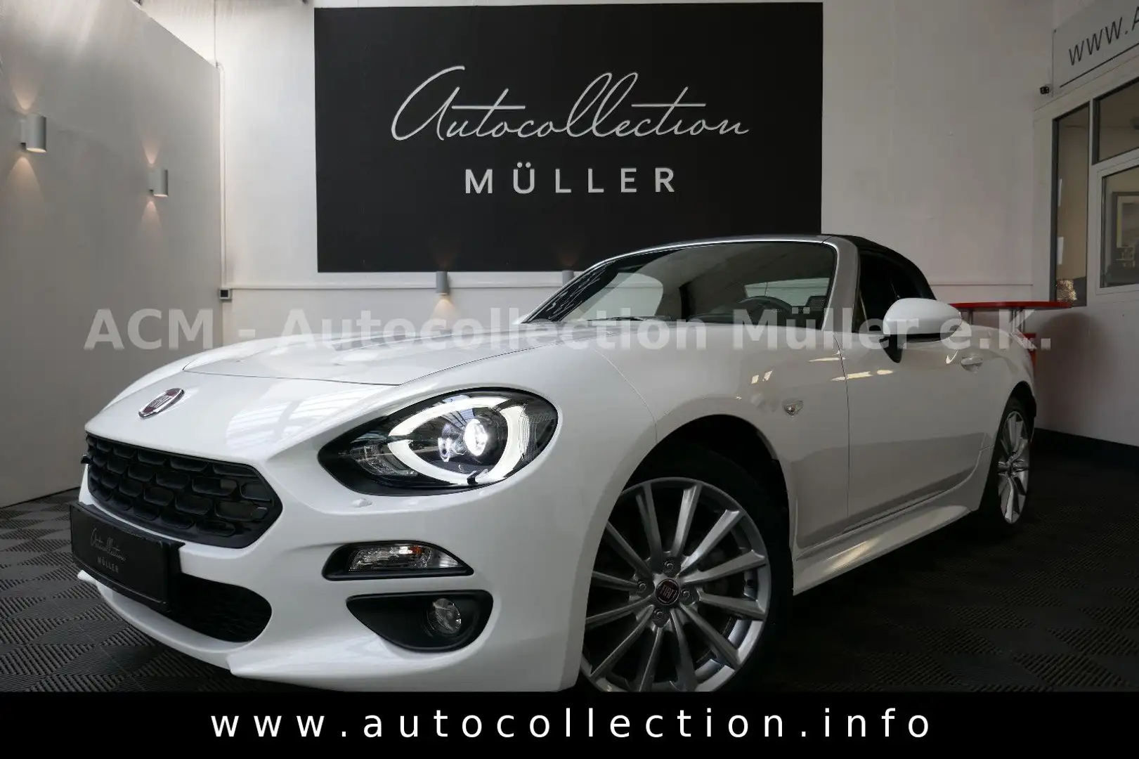 Fiat 124 Spider Lusso*1.Hand*Navi*Leder*Bose*Kamera* Blanc - 1