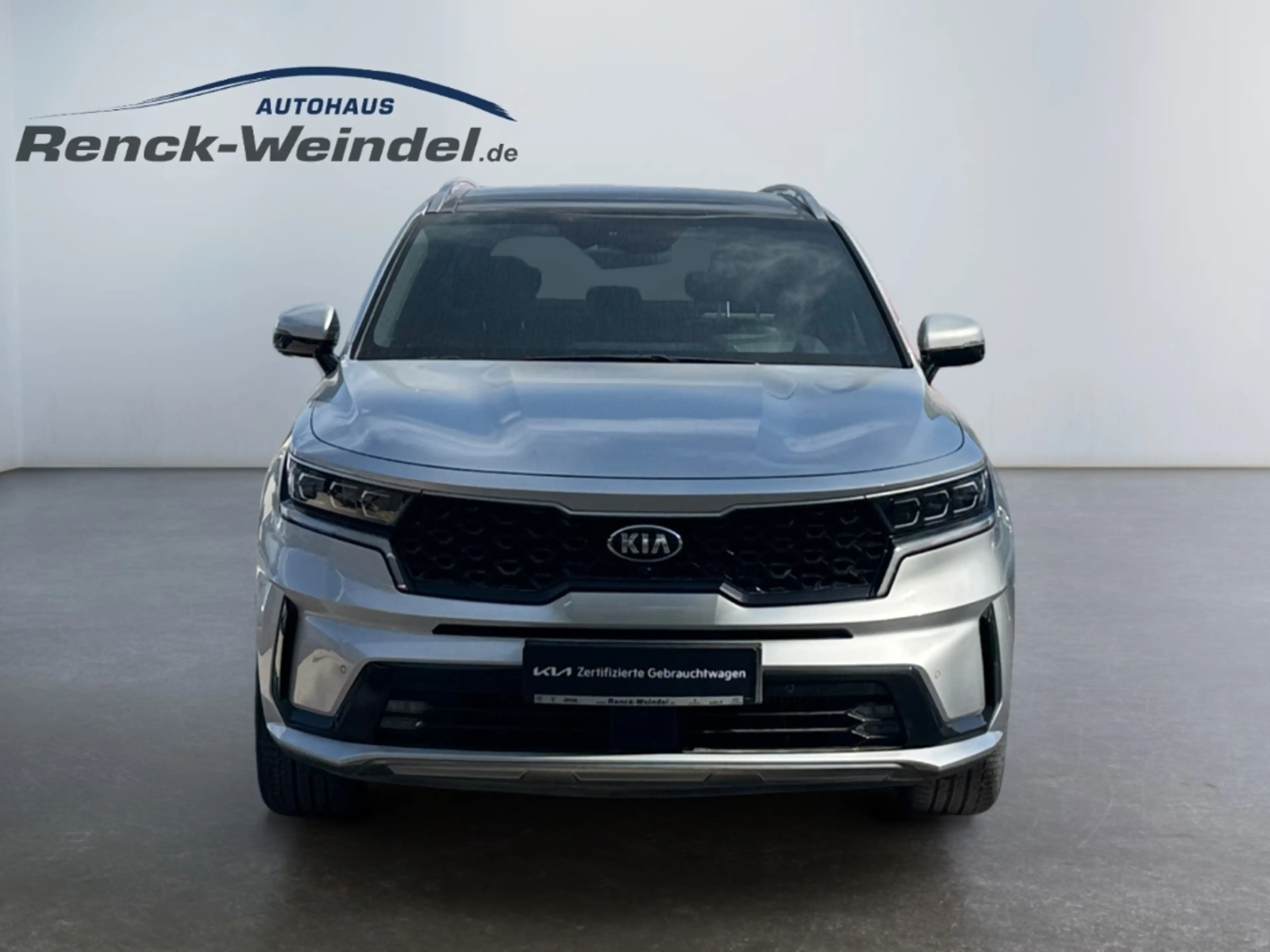 Kia Sorento Platinum 1.6T PHEV AWD Panorama Bose Temp PDCv+h A — photo 8