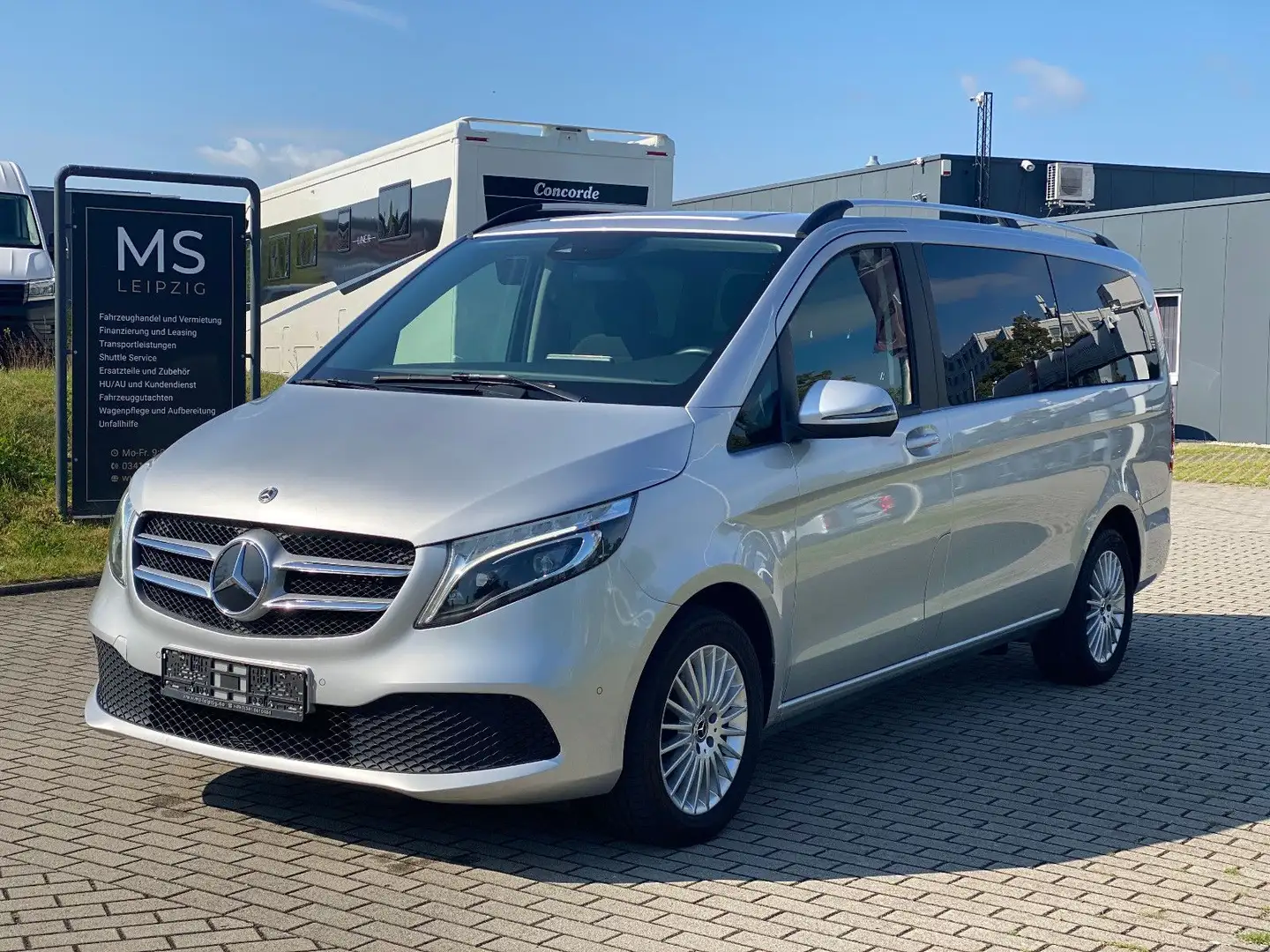 Mercedes-Benz V 250 d EDITION Sport Lang MBux Navi LED Kamera Plateado - 1