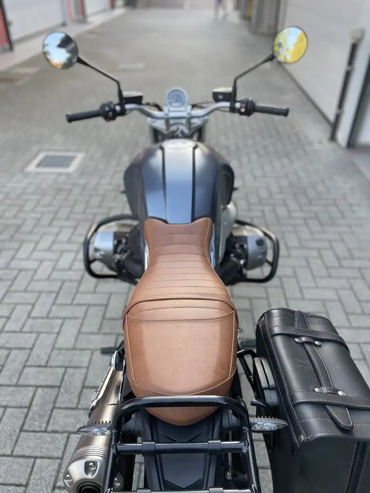 BMW R nineT