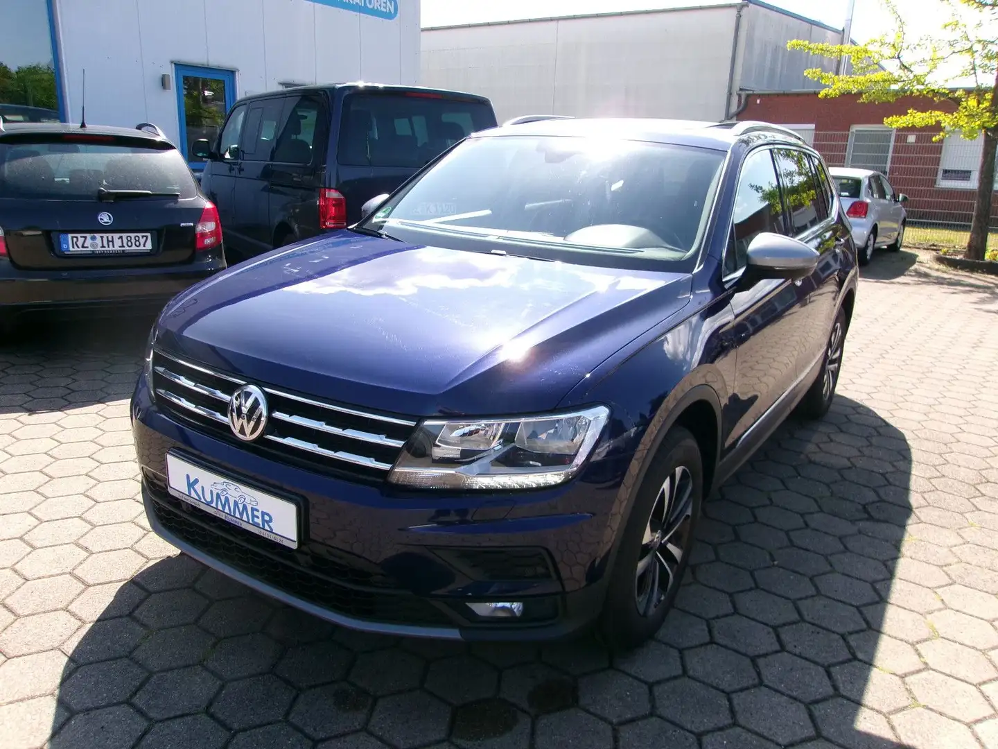 Volkswagen Tiguan Allspace United Pano AHK Winterr 7.Sitzer Синій - 2
