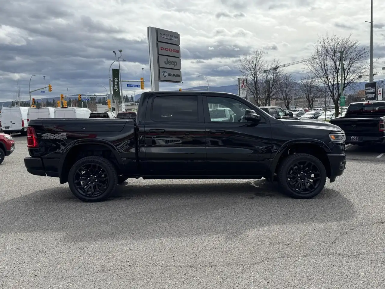RAM 1500 снимка RAM 1500
