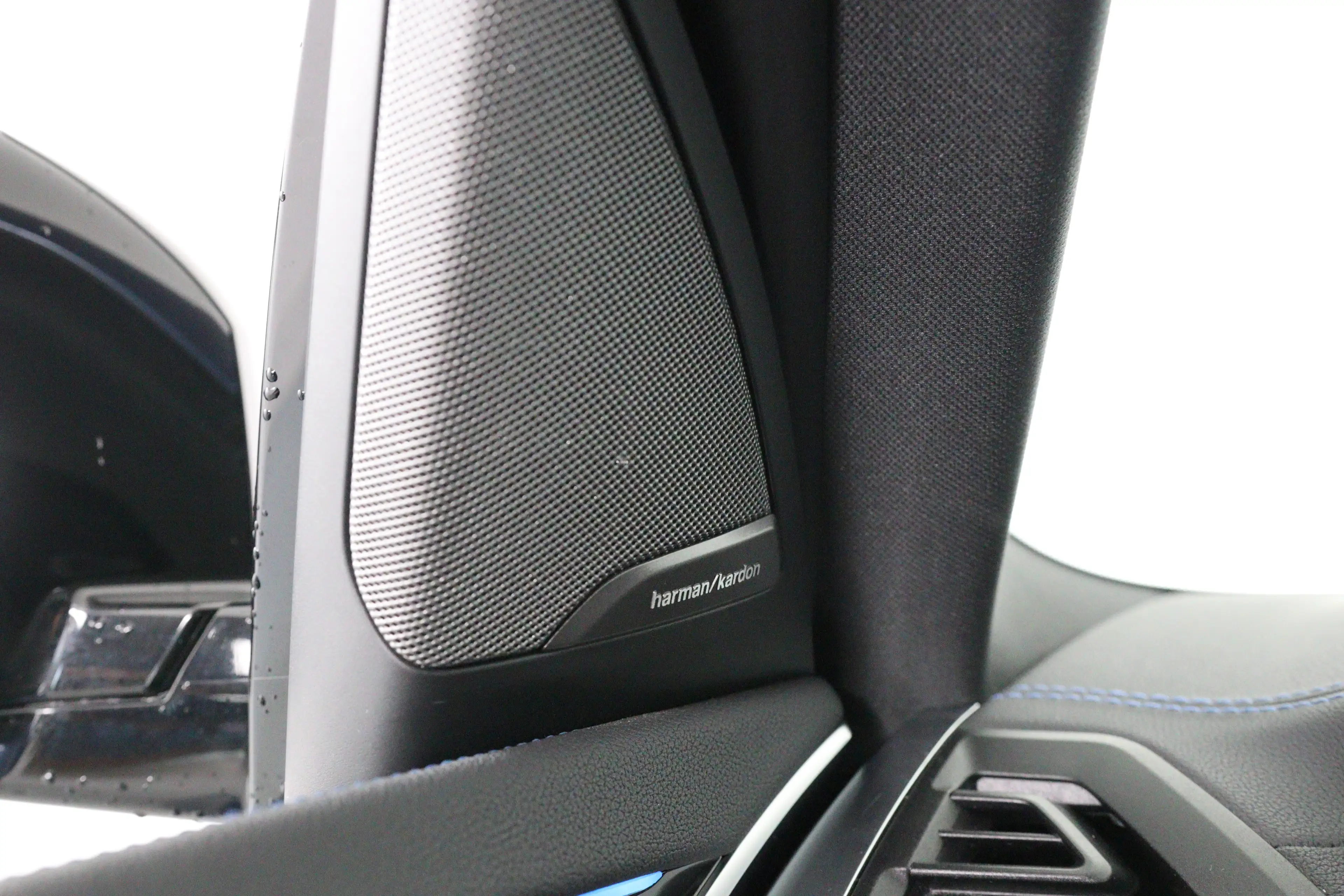 BMW iX3 High Executive 80 kWh | M-Sport | Open Dak | Harma — photo 8