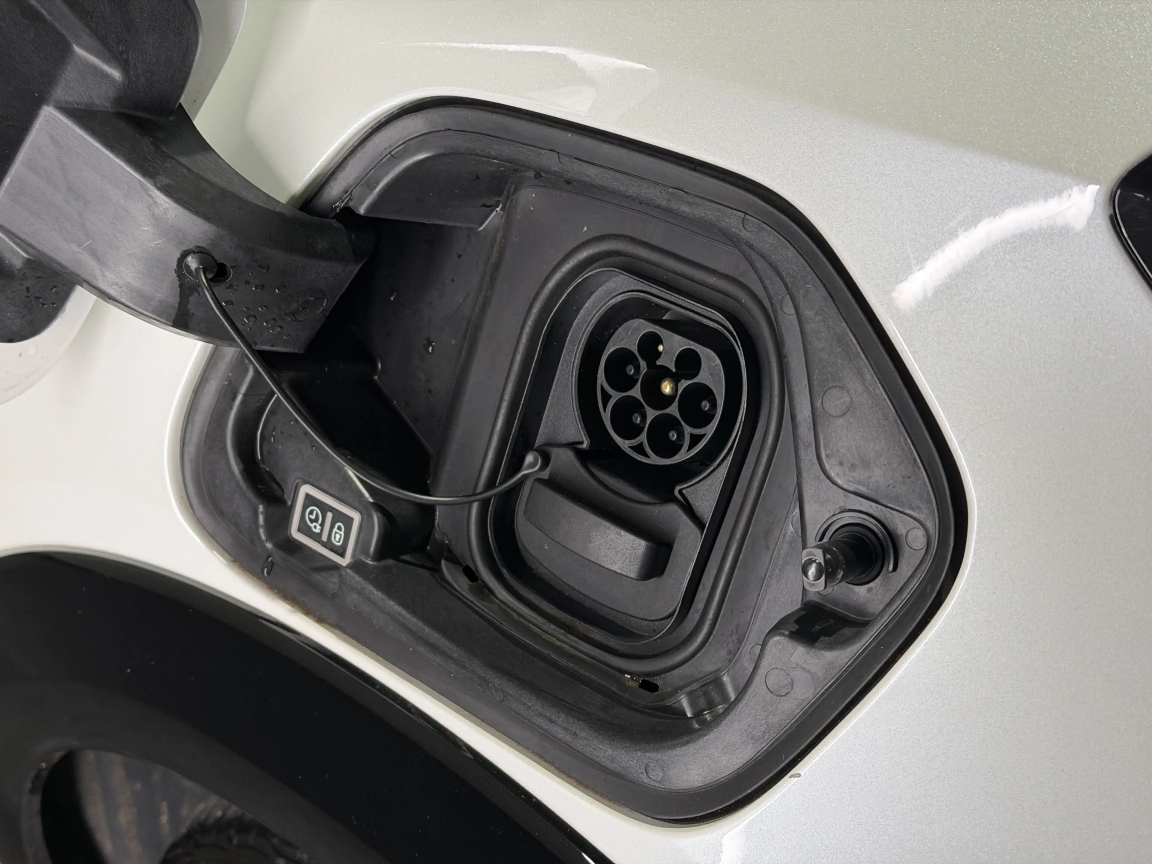 Peugeot e-208 EV Allure Pack 50 kWh | Voorstoelen verwarmd | Nav — photo 12