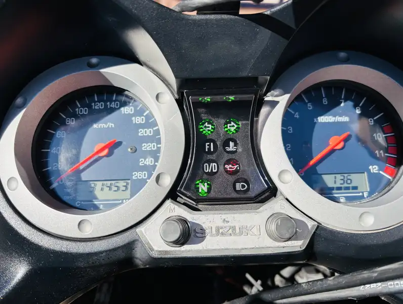 Suzuki V-Strom 1000 - foto 7