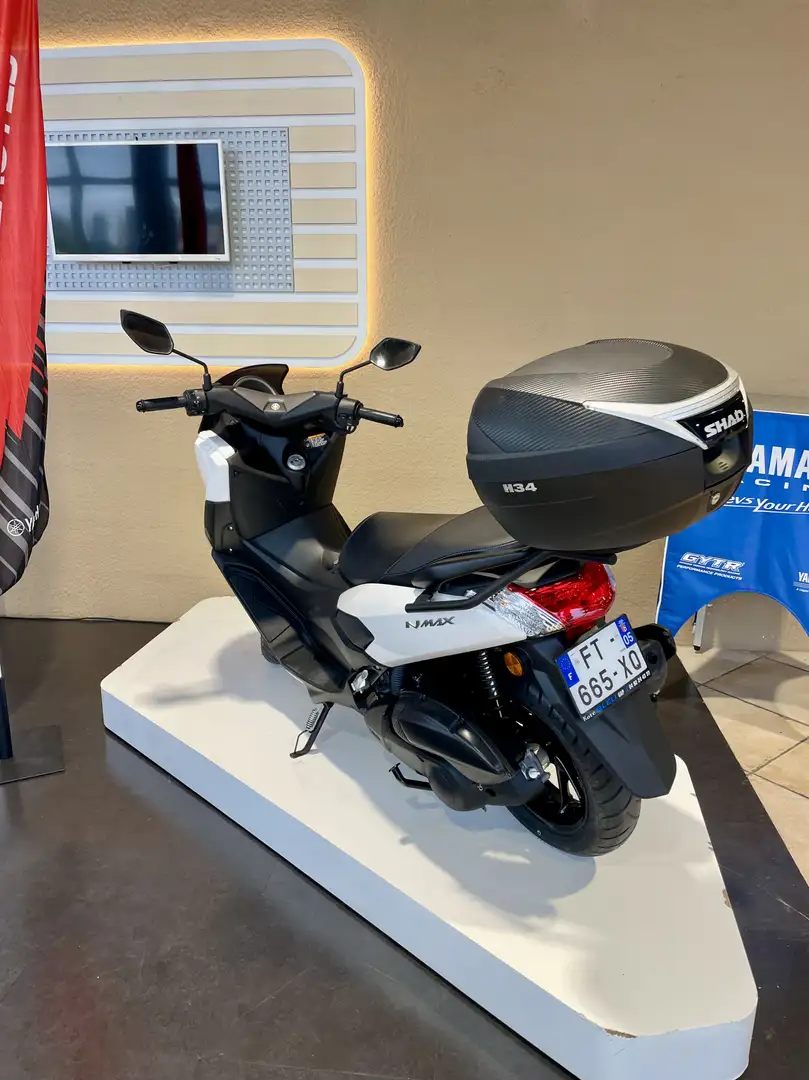 Yamaha NMAX Blanco - 2
