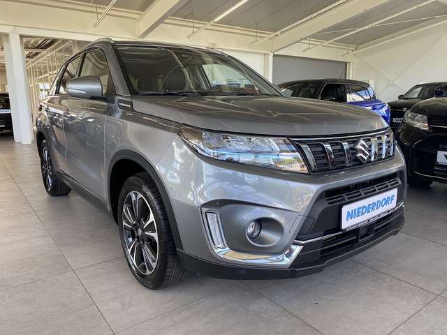Imagine Suzuki Vitara 1.4 Hybrid Allgrip Comfort+ AHK LEDER PANO