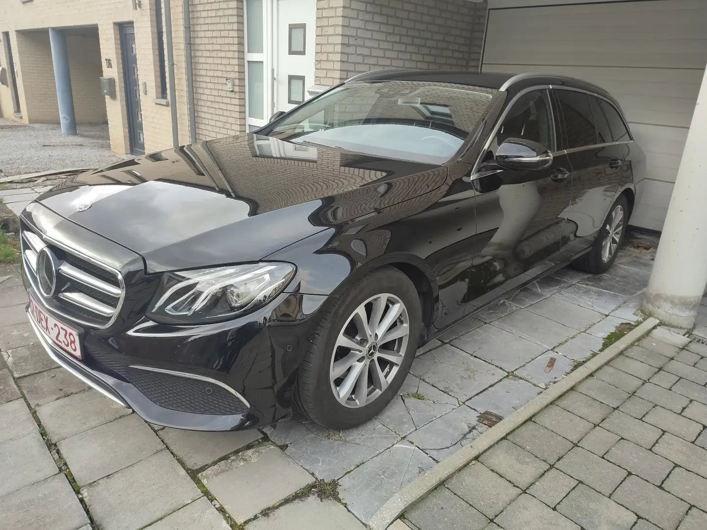 Mercedes-Benz E 200 d Business Solution - 1