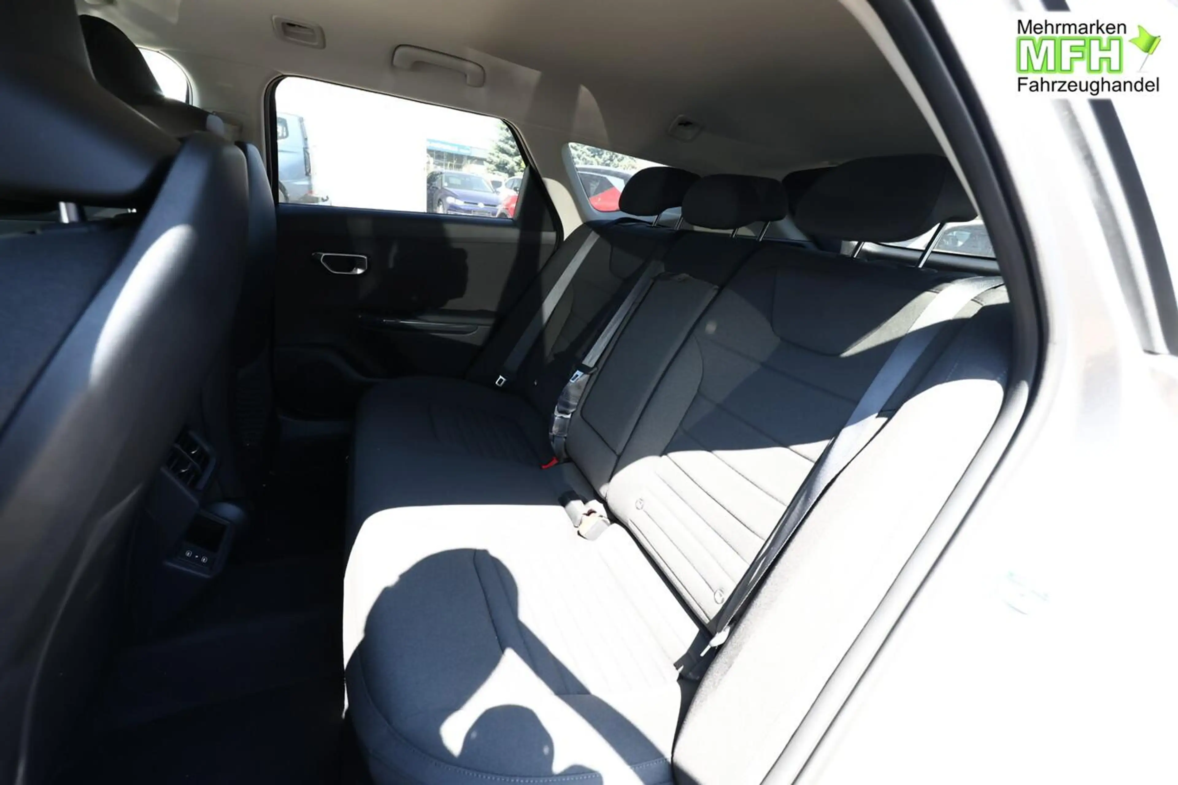 Kia K4 Sportswagon Vision SW ACC LED Nav SHZ PrivG Tot... — photo 9