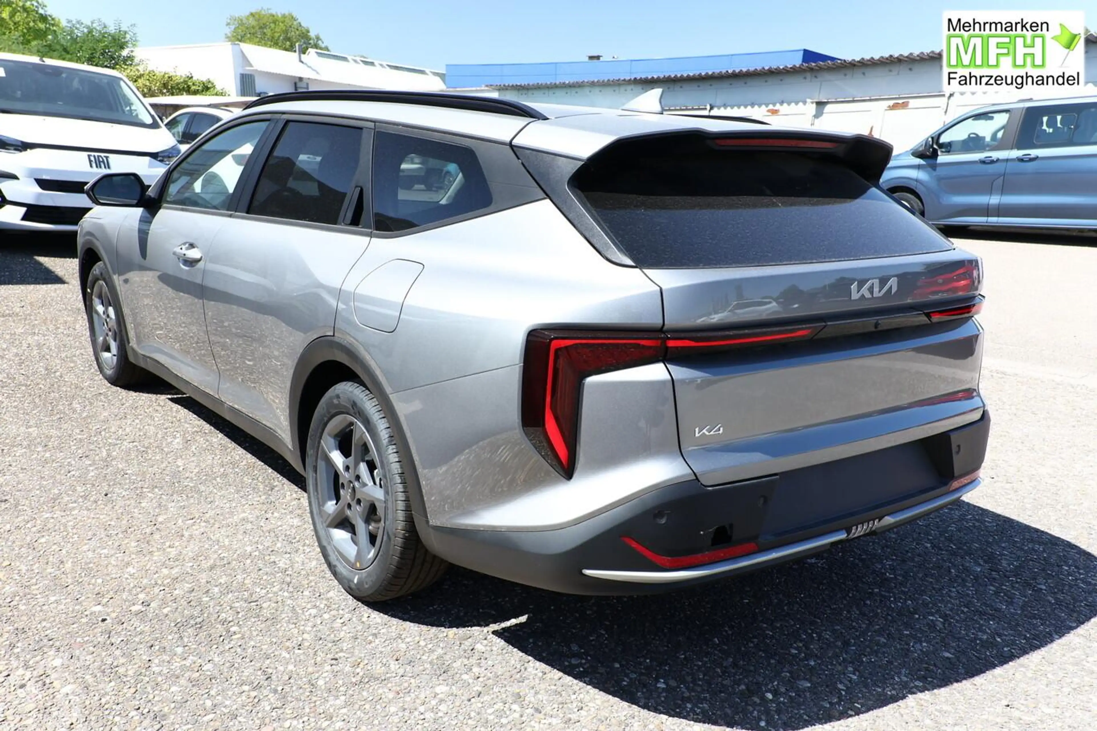 Kia K4 Sportswagon Vision SW ACC LED Nav SHZ PrivG Tot... — photo 3