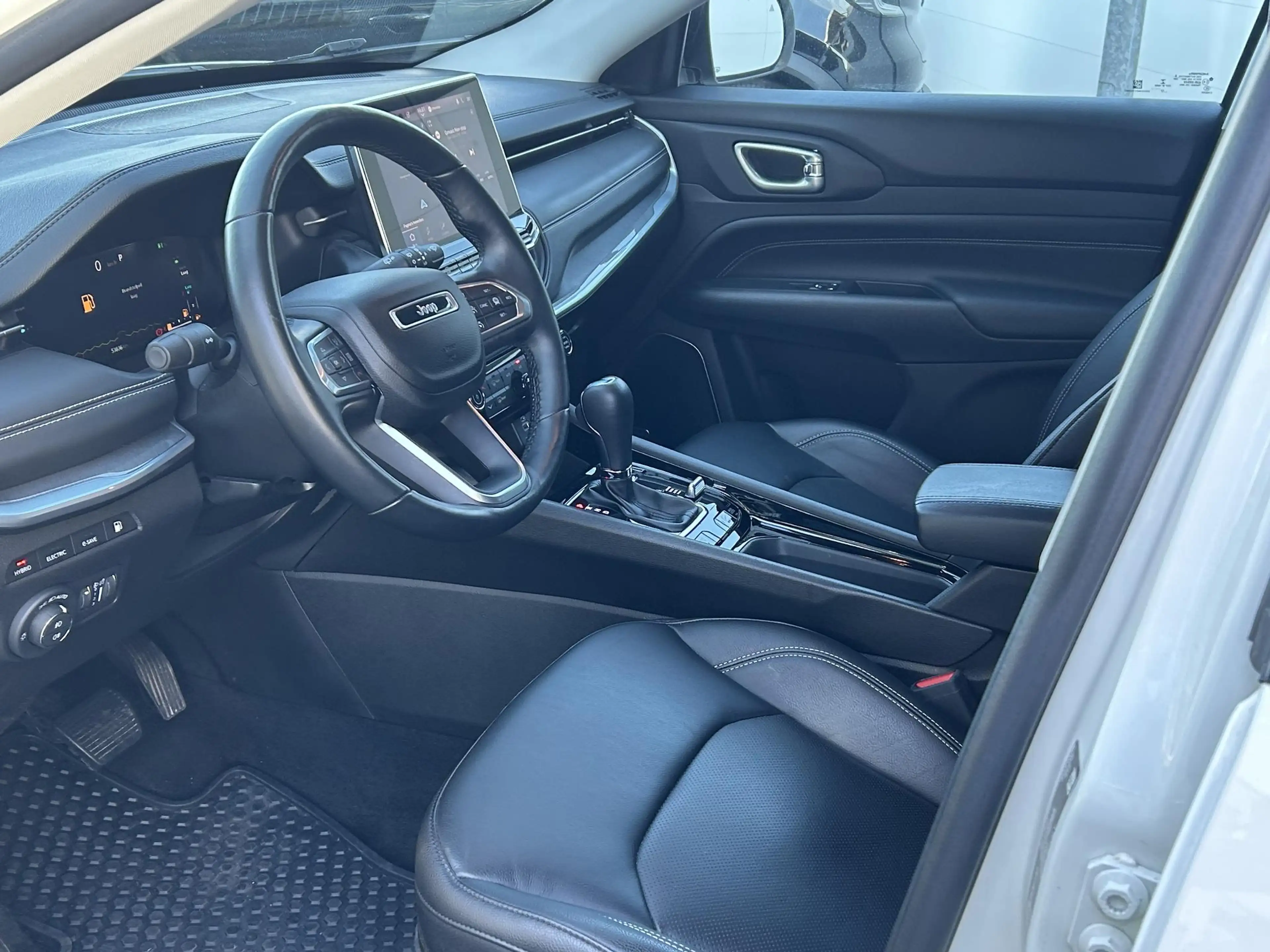 Jeep Compass 4xe 240 Plug-in Hybrid Electric S (Hoge Instap) | — photo 23