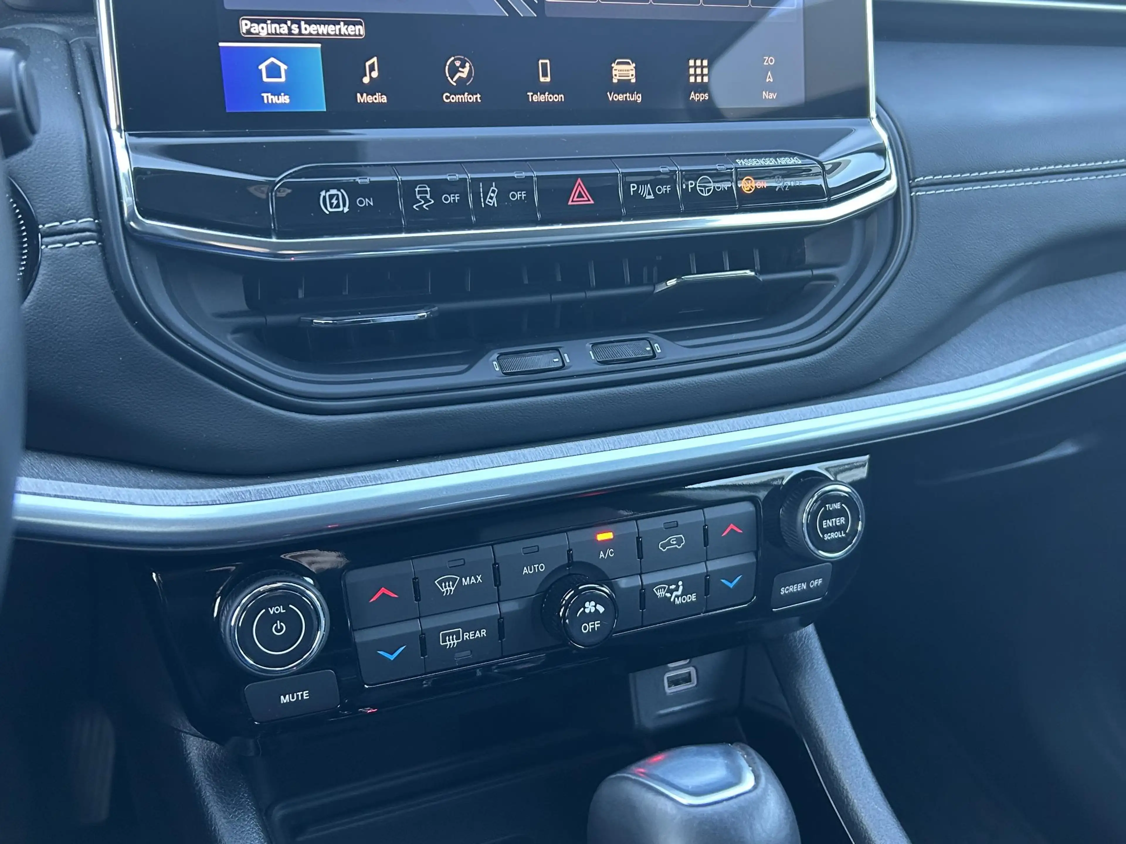Jeep Compass 4xe 240 Plug-in Hybrid Electric S (Hoge Instap) | — photo 13