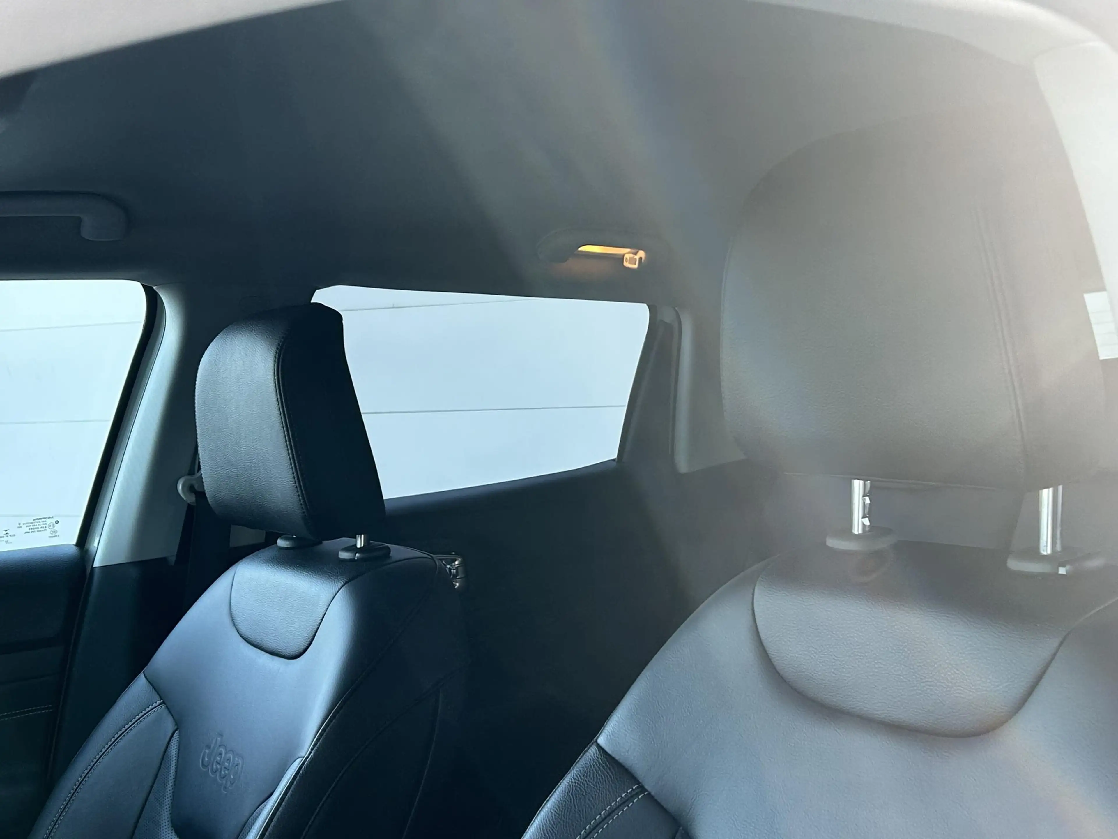 Jeep Compass 4xe 240 Plug-in Hybrid Electric S (Hoge Instap) | — photo 26