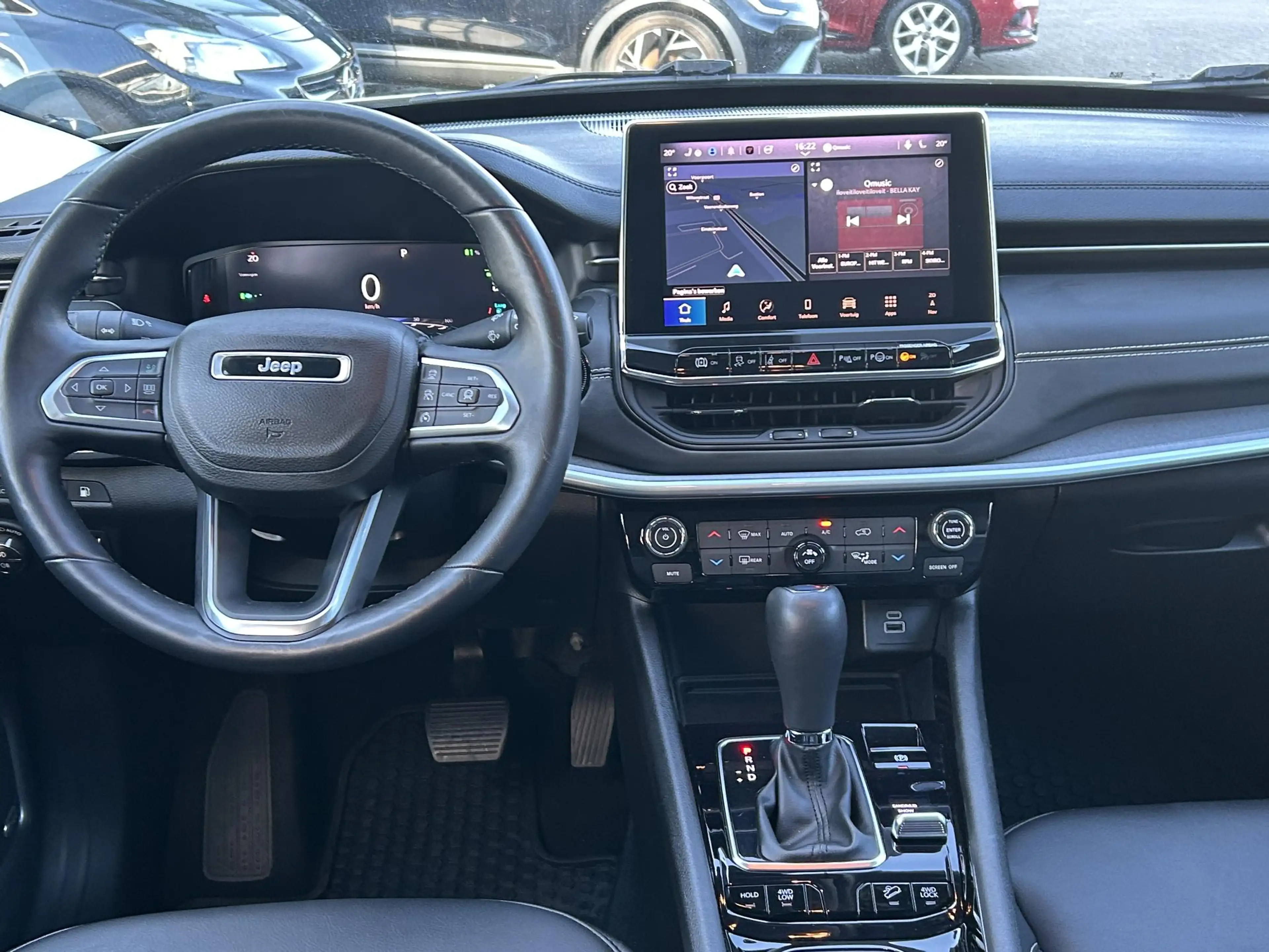 Jeep Compass 4xe 240 Plug-in Hybrid Electric S (Hoge Instap) | — photo 3