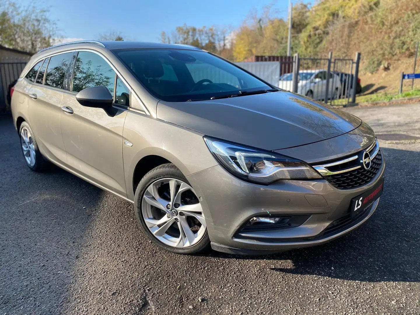 Opel Astra Astra Sports Tourer 1.6 CDTi Innovation*Camera*Nav - 1
