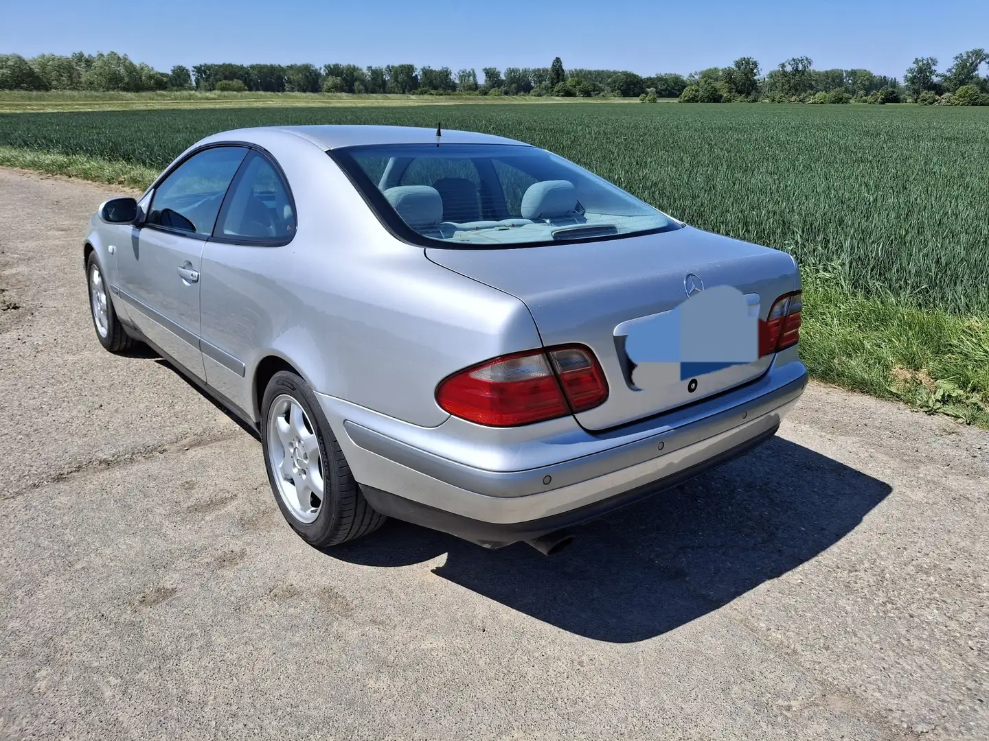 Mercedes-Benz CLK 200 Coupe Sport Срібний - 2