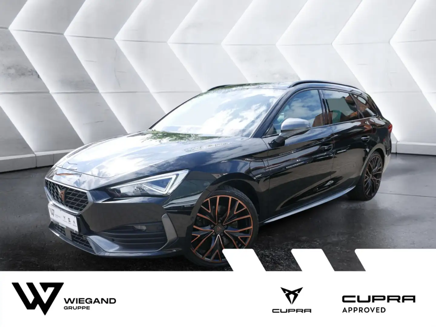 CUPRA Leon Sportstourer 1.4 TSI VZ e-Hybrid PANO Schwarz - 1