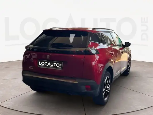 Peugeot 2008 view 4