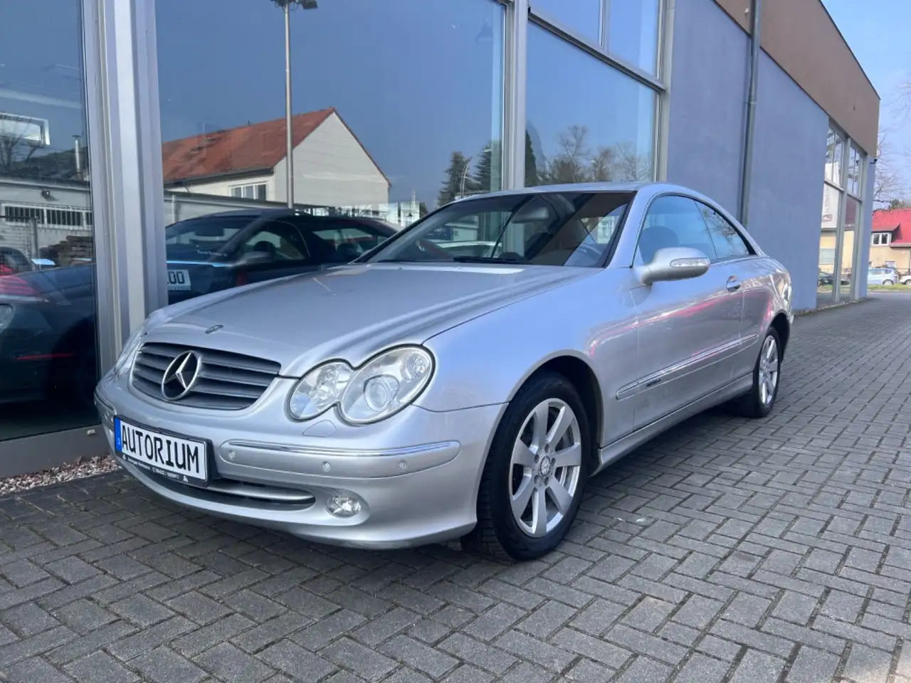 Mercedes-Benz CLK 240