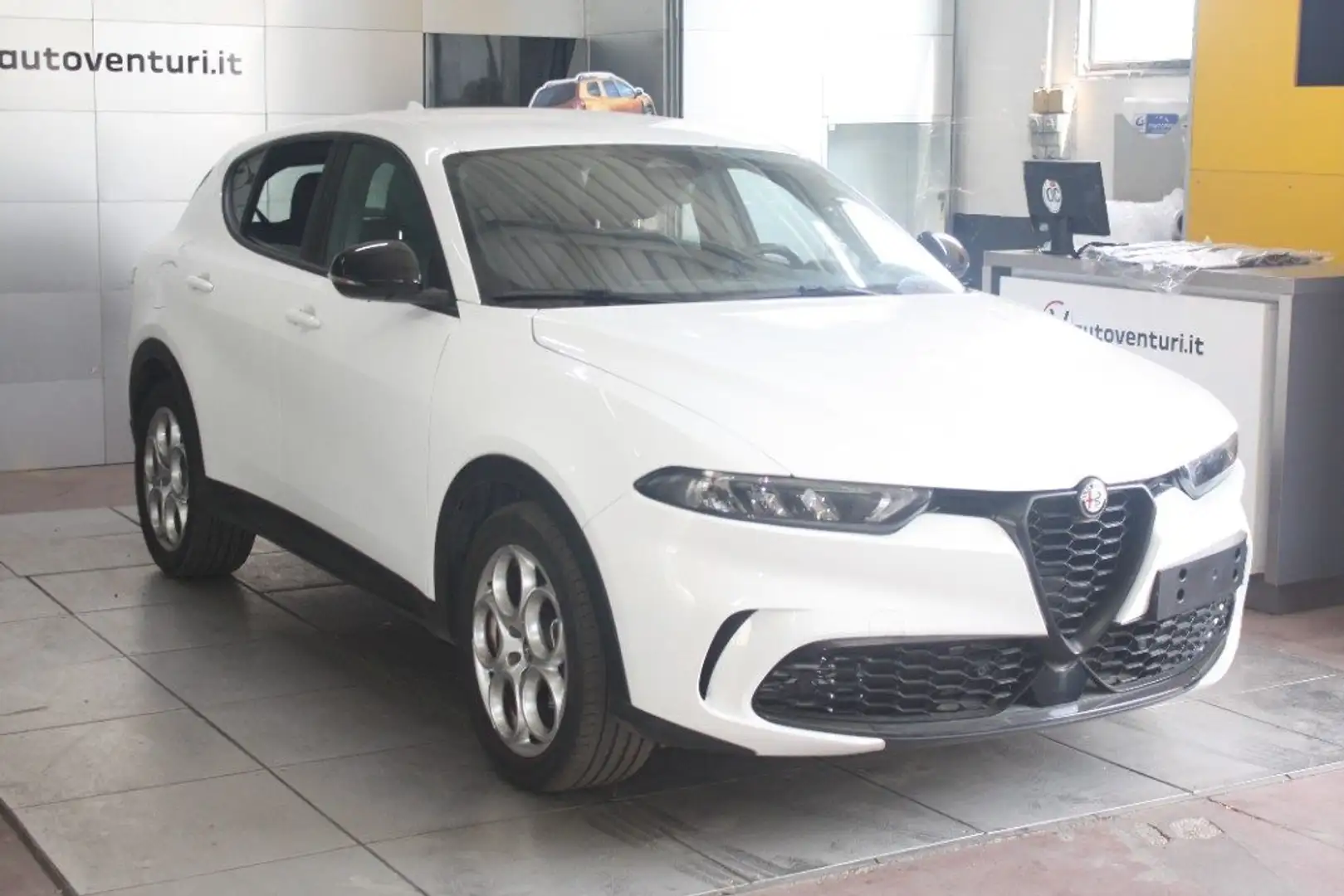 Alfa Romeo Tonale 1.6 diesel 130 CV TCT6 Sprint Wit - 1