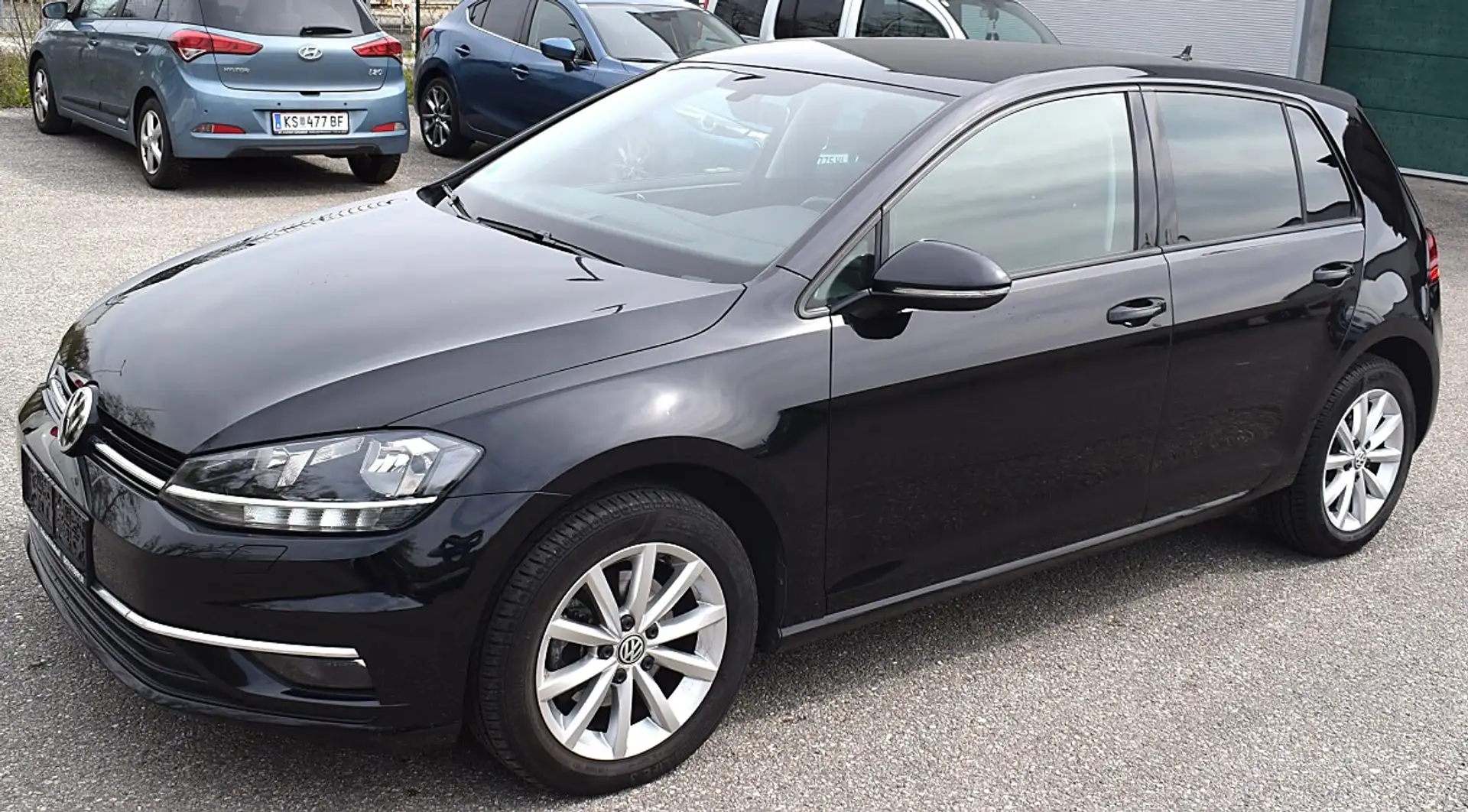 Volkswagen Golf Schwarz - 1
