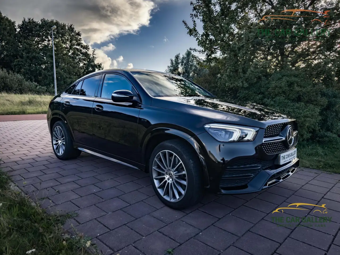 Mercedes-Benz GLE 350 Coupé e 4MATIC Premium Plus Zwart - 2