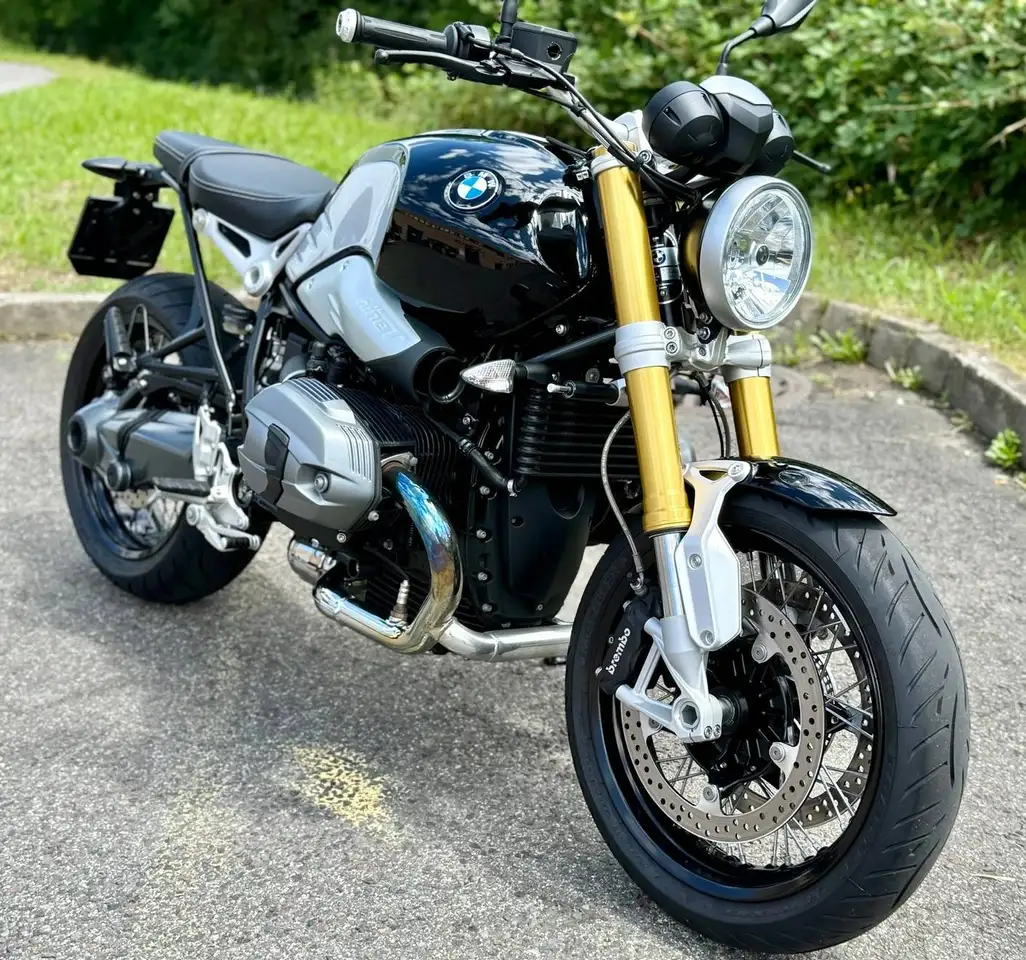 BMW R nineT