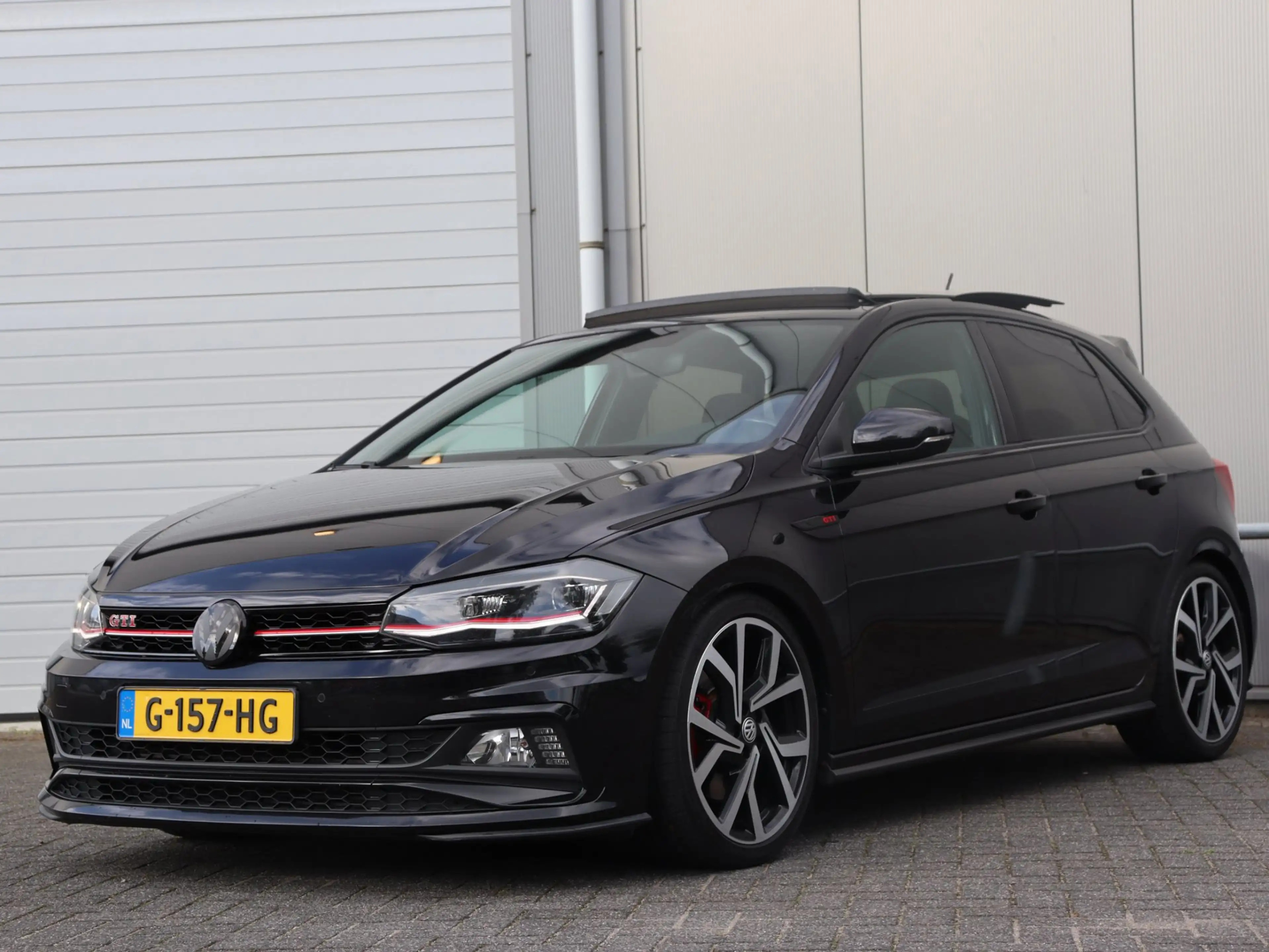 Volkswagen Polo GTI 2.0 TSI airco PANO virtual — photo 6