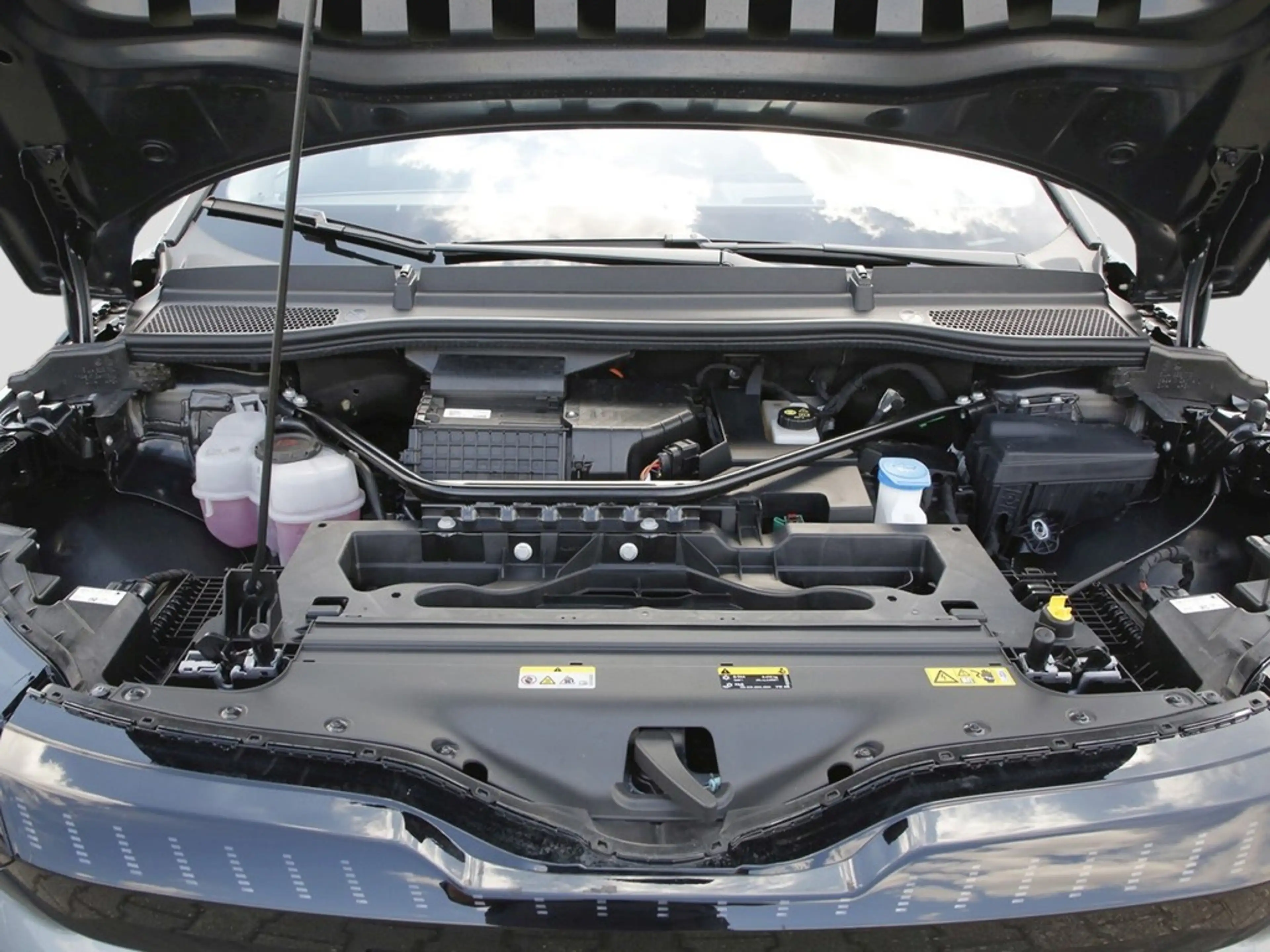 Skoda Enyaq 85 Loft 20" ACC AHK HUD NAVI LED 360 — photo 7