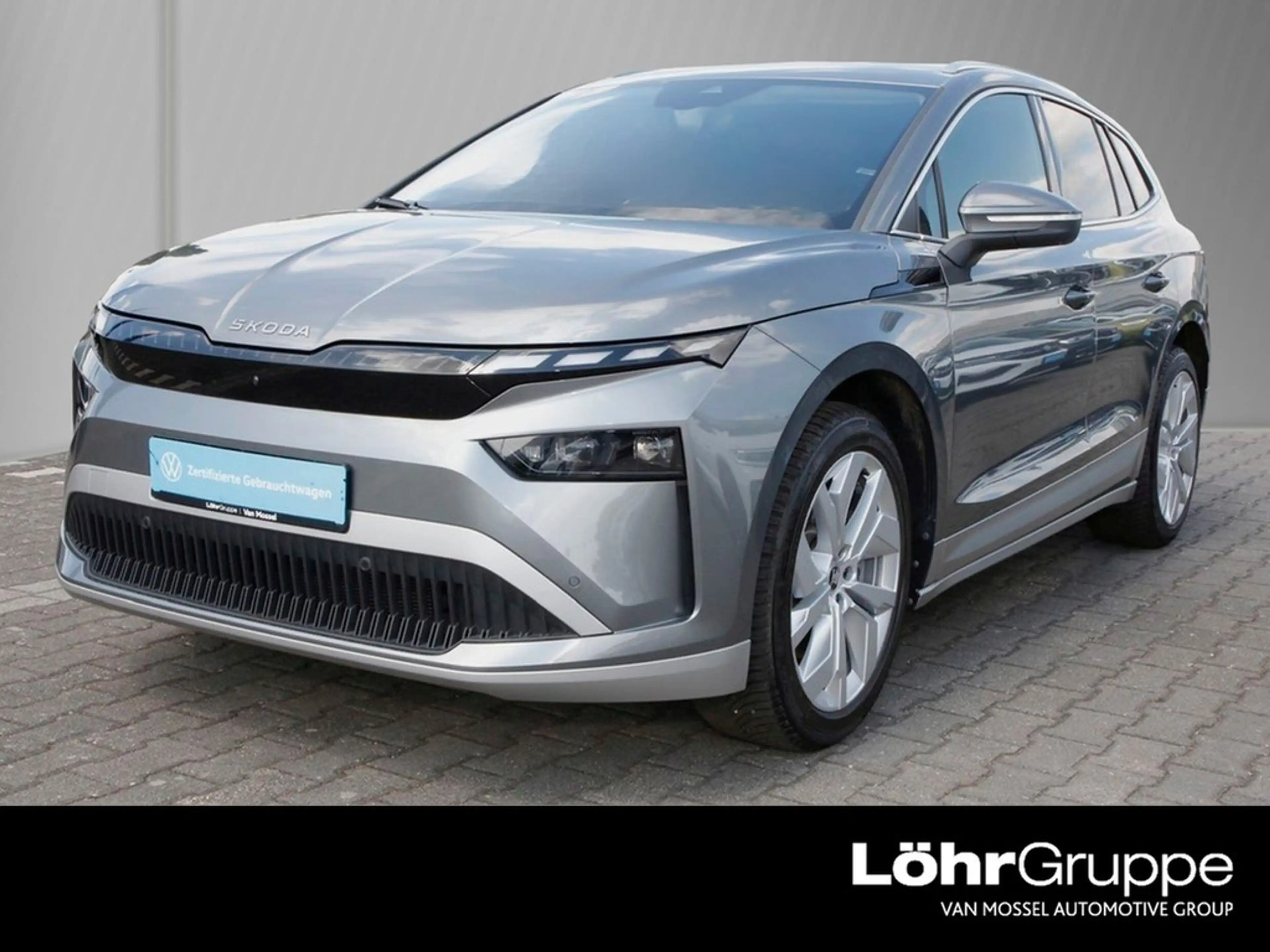 Skoda Enyaq 85 Loft 20" ACC AHK HUD NAVI LED 360