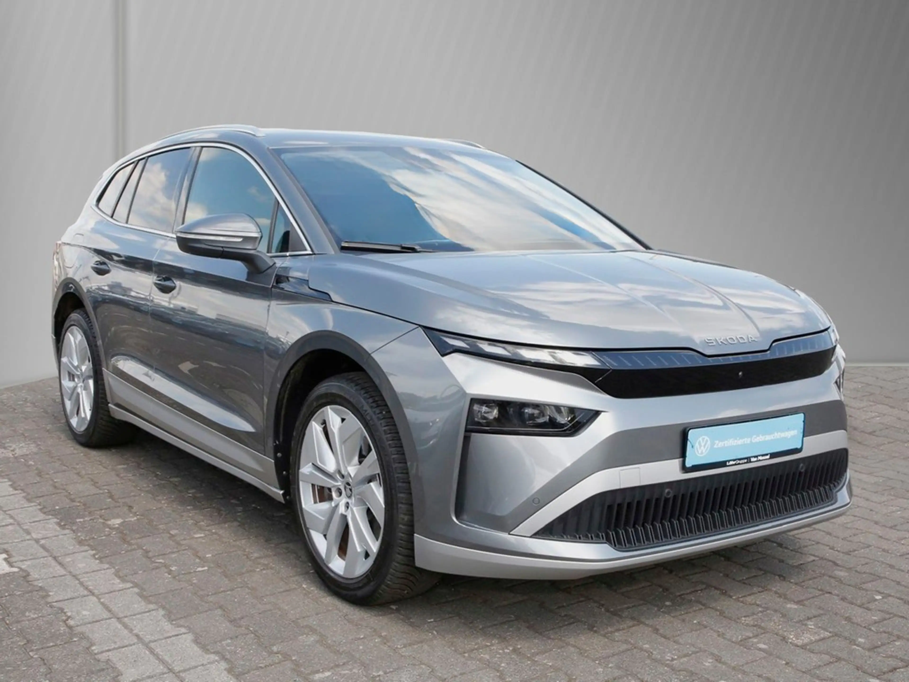 Skoda Enyaq 85 Loft 20" ACC AHK HUD NAVI LED 360 — photo 3