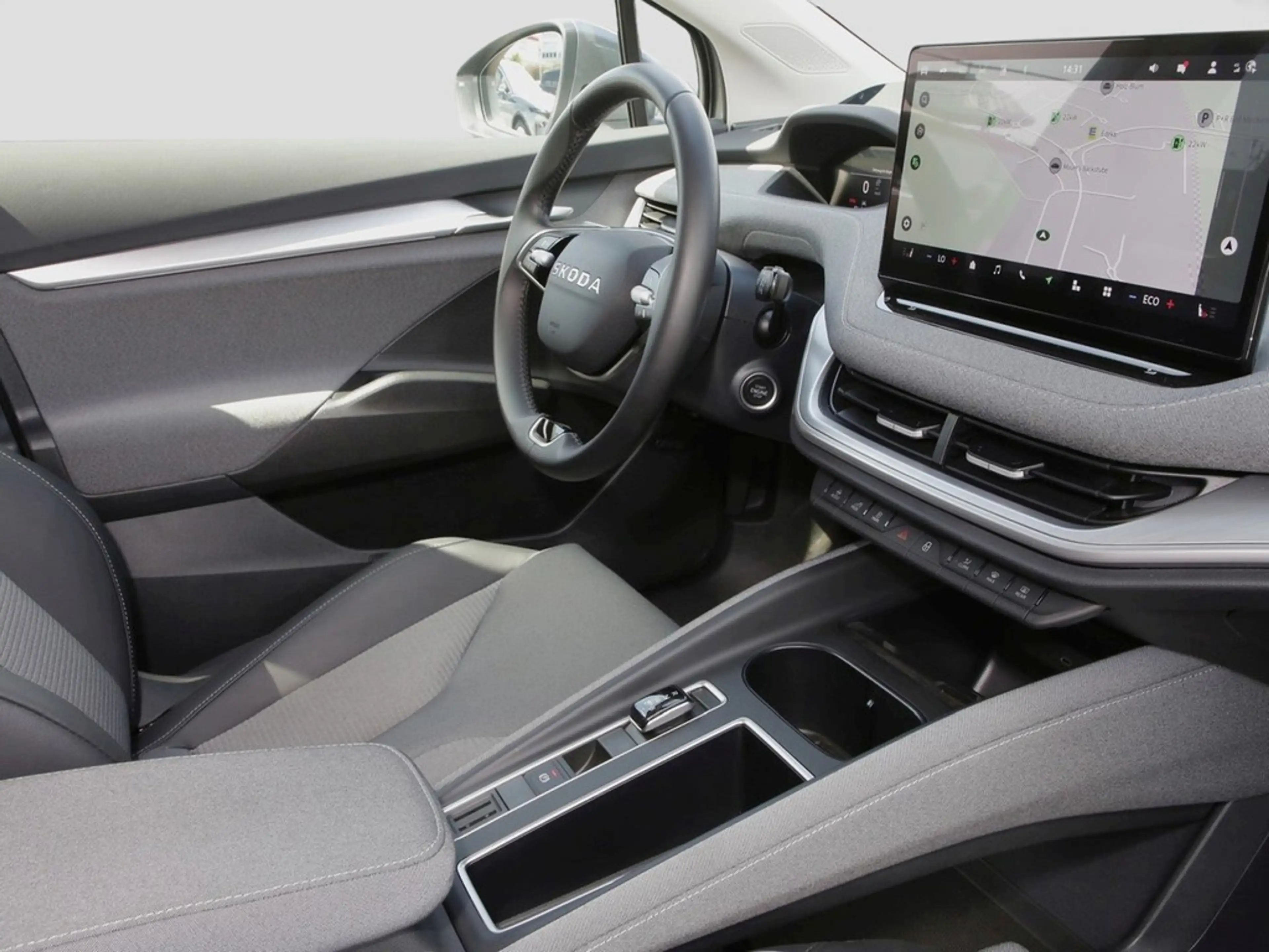 Skoda Enyaq 85 Loft 20" ACC AHK HUD NAVI LED 360 — photo 9
