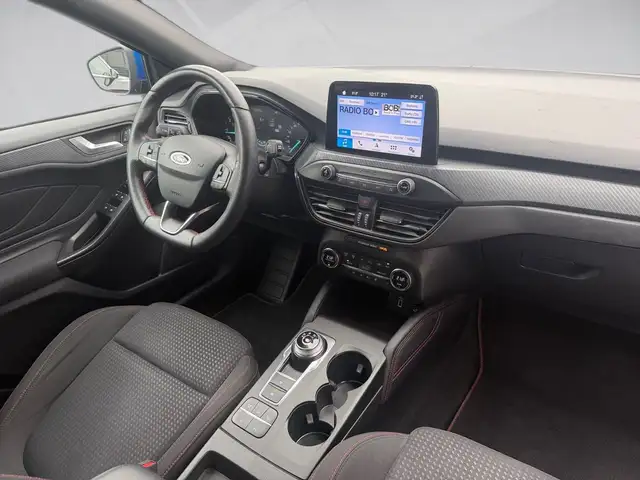 Ford Focus view 13