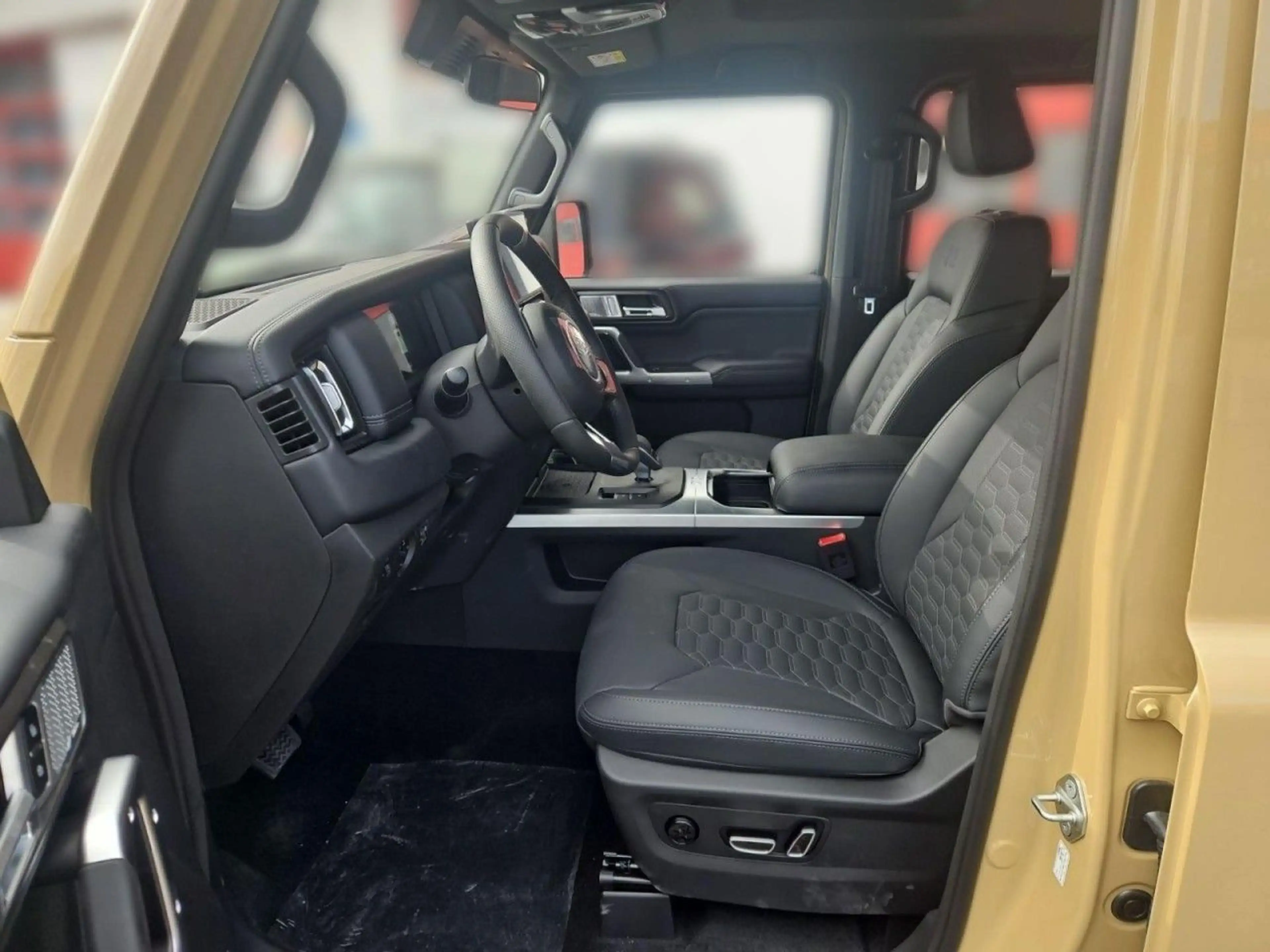 BAW 212 2.0 Diesel 4x4 Automatik Seilwinde Suchlicht — photo 8