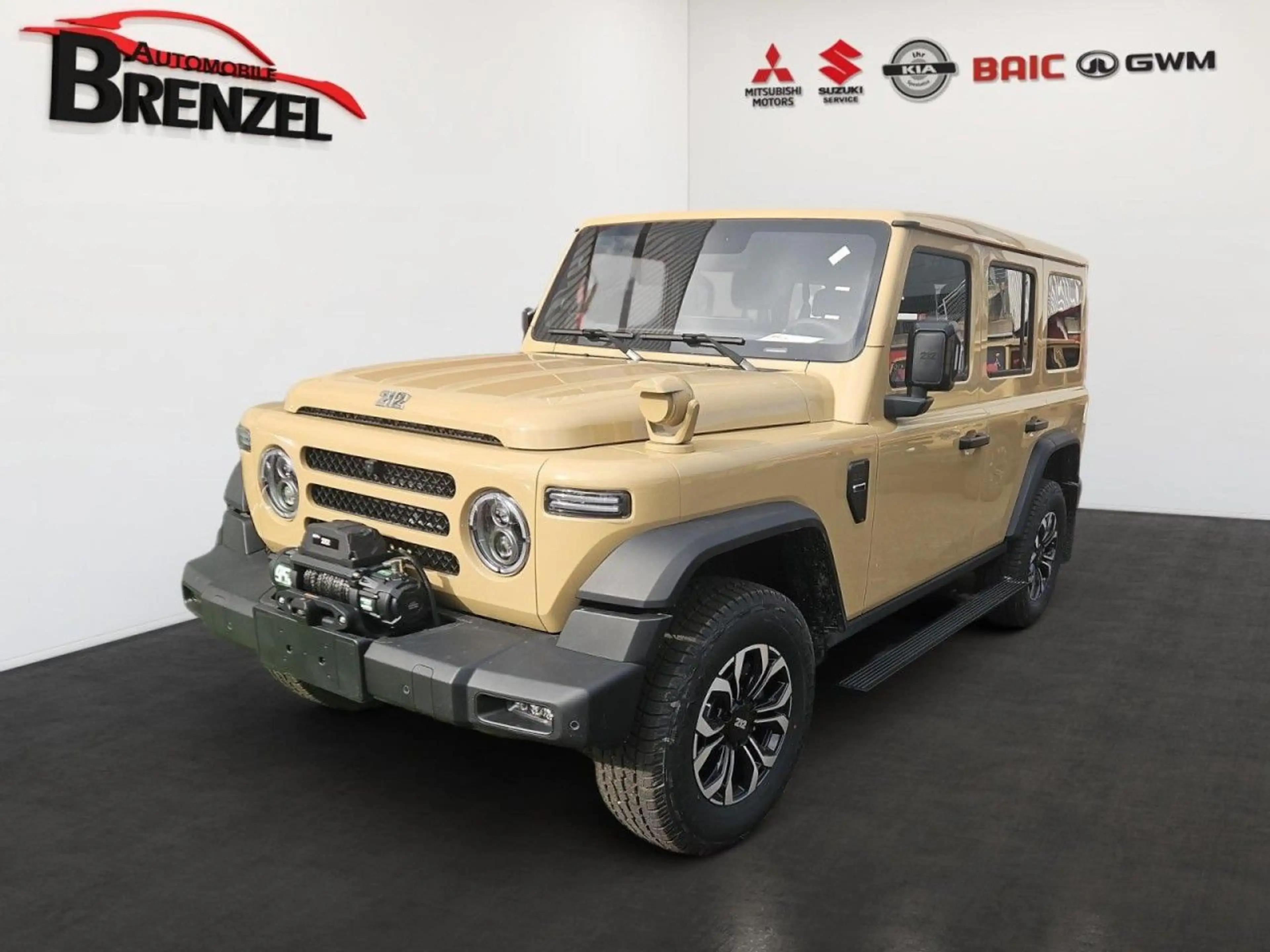 BAW 212 2.0 Diesel 4x4 Automatik Seilwinde Suchlicht
