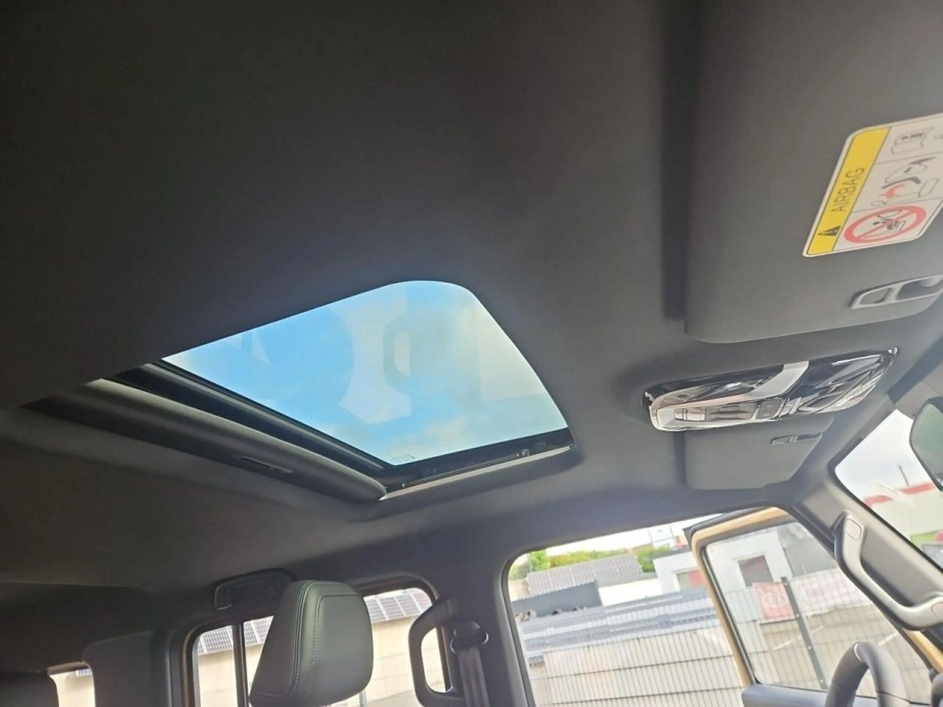 BAW 212 2.0 Diesel 4x4 Automatik Seilwinde Suchlicht — photo 15