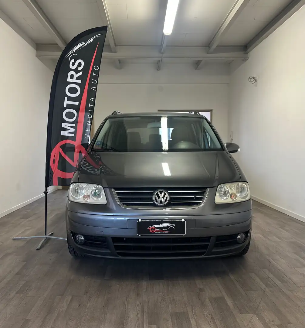 Volkswagen Touran Touran 1.9 tdi Trendline 105cv dpf Gris - 1