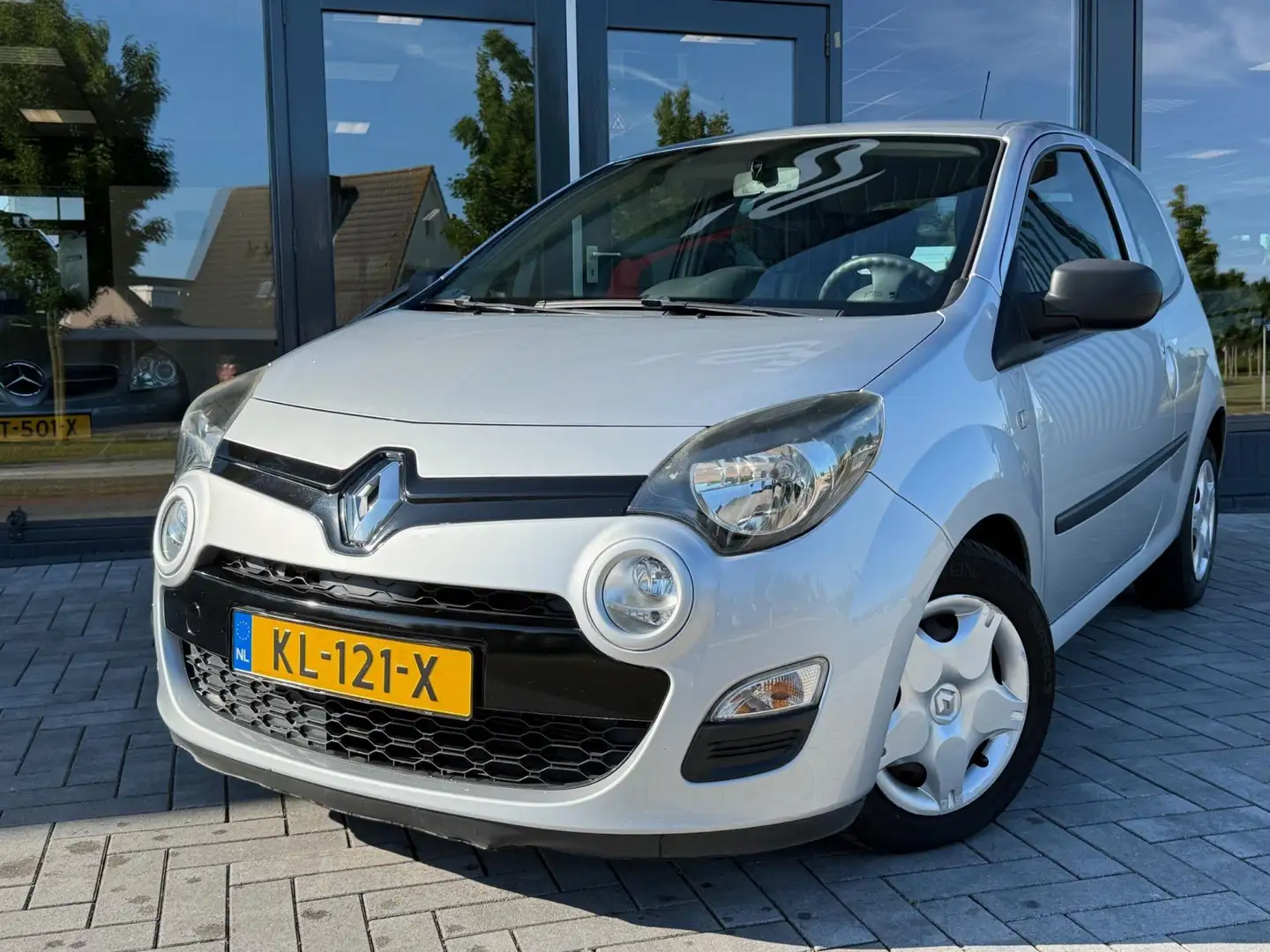 Renault Twingo 1.2 16V Airco Nieuwe apk en onderhoud Grau - 2